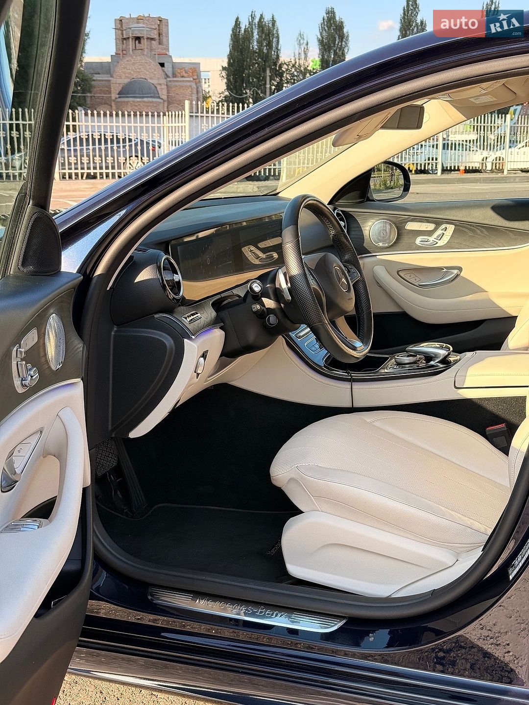 Mercedes-Benz E-Class 2016 VIN WDDZF4KB1HA174859 фото оголошення 24 з 51