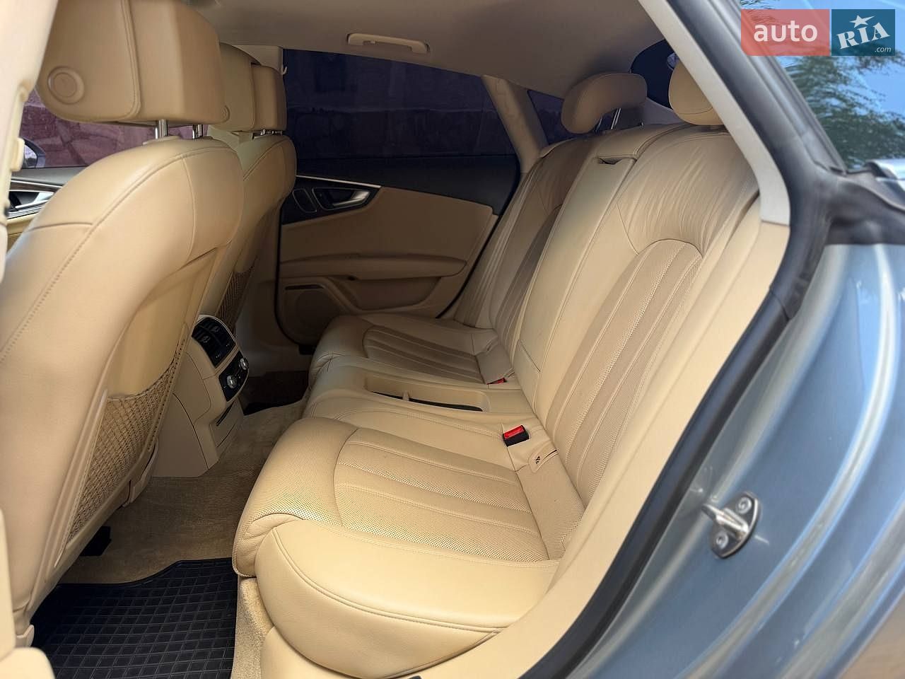 Audi A7 Sportback 2011 VIN WAU2GAFC9CN038519 фото оголошення 29 з 36