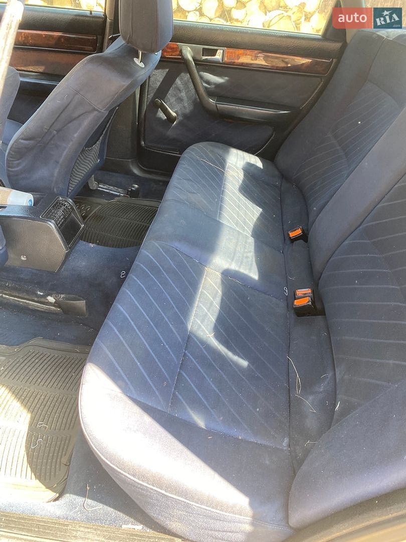 Audi A6 1995 VIN WAUZZZ4AZSN011879 фото оголошення 9 з 10