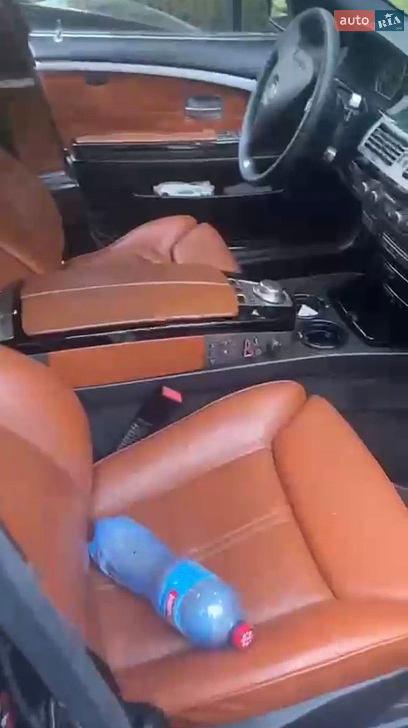 BMW 7 Series 2007 VIN WBAHN61080DT54747 фото оголошення 4 з 10