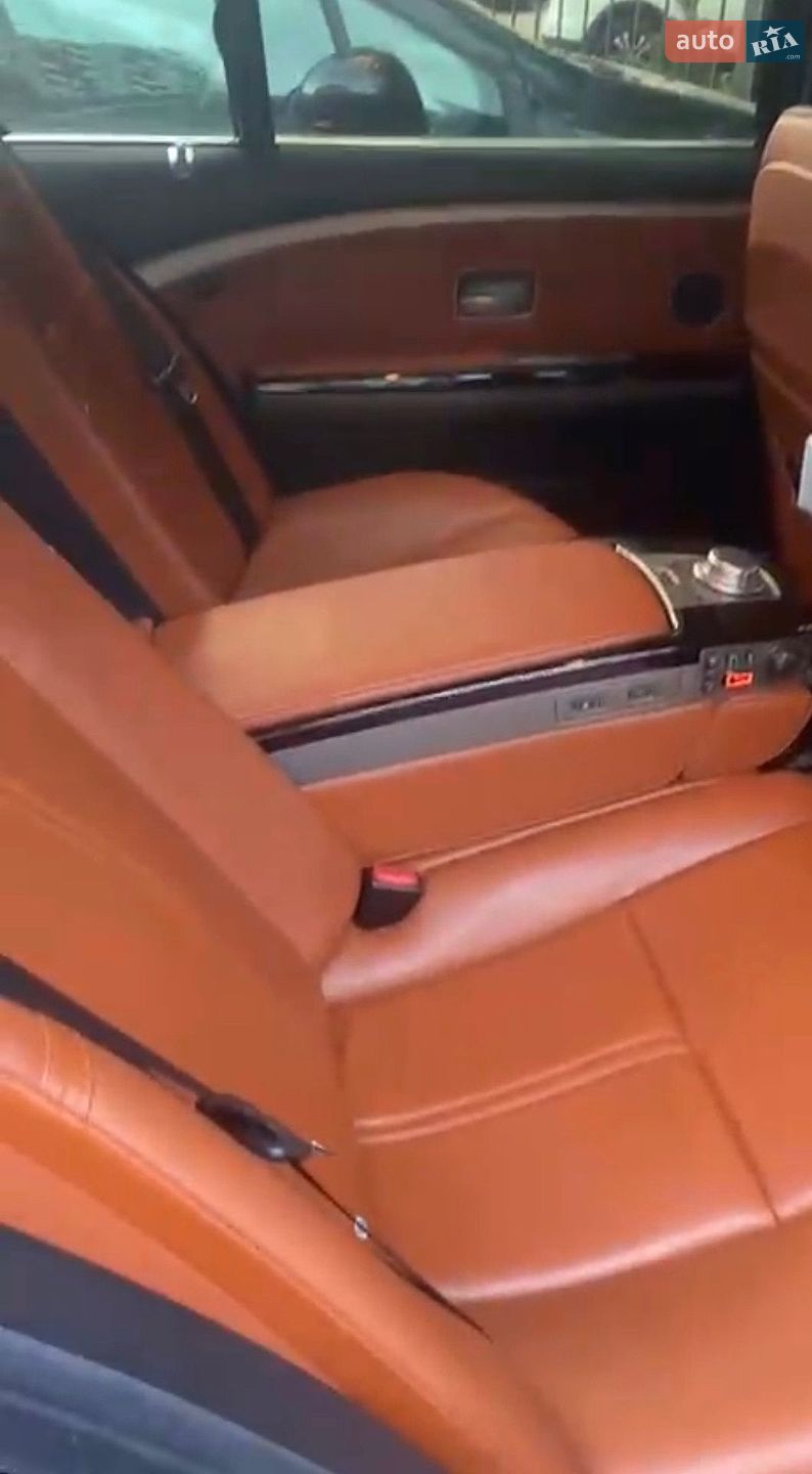 BMW 7 Series 2007 VIN WBAHN61080DT54747 фото оголошення 7 з 10