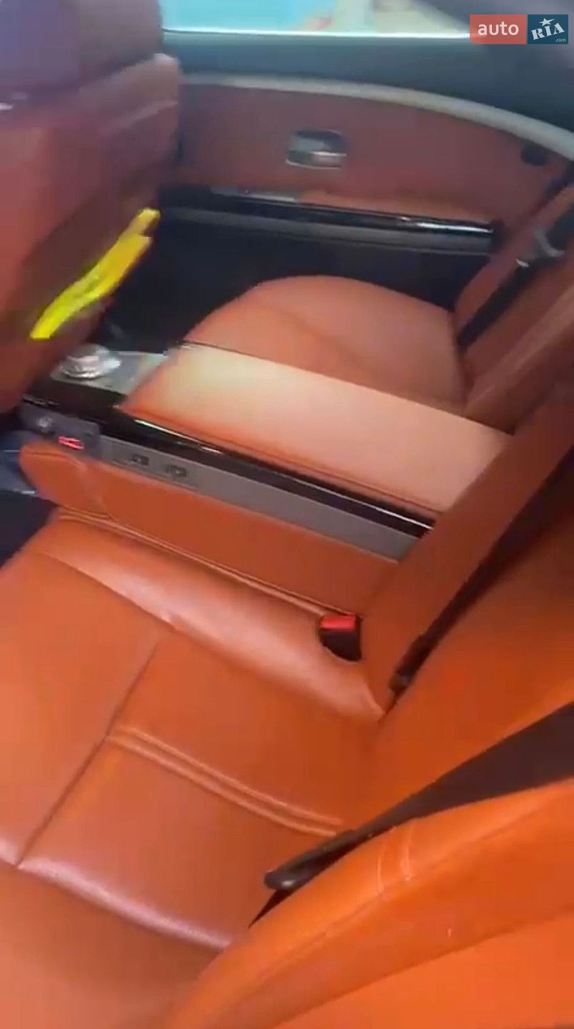 BMW 7 Series 2007 VIN WBAHN61080DT54747 фото оголошення 8 з 10