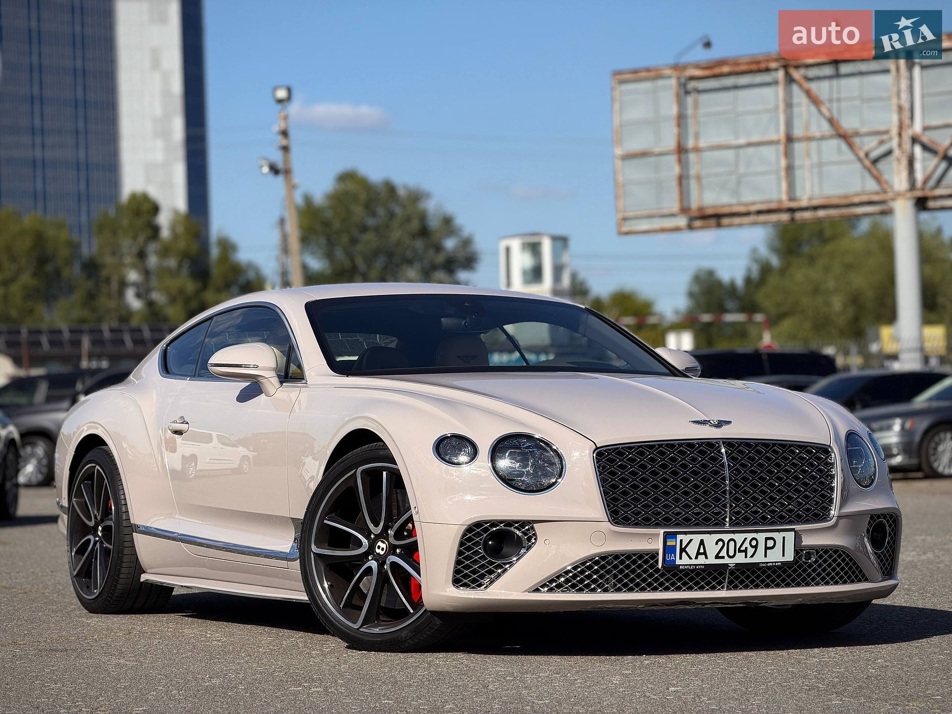 Bentley Continental GT 2019 VIN SCBCS13S5LC078144 фото оголошення 22 з 104