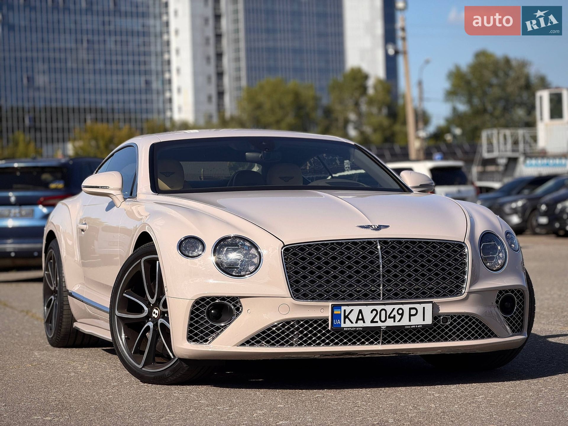 Bentley Continental GT 2019 VIN SCBCS13S5LC078144 фото оголошення 20 з 104