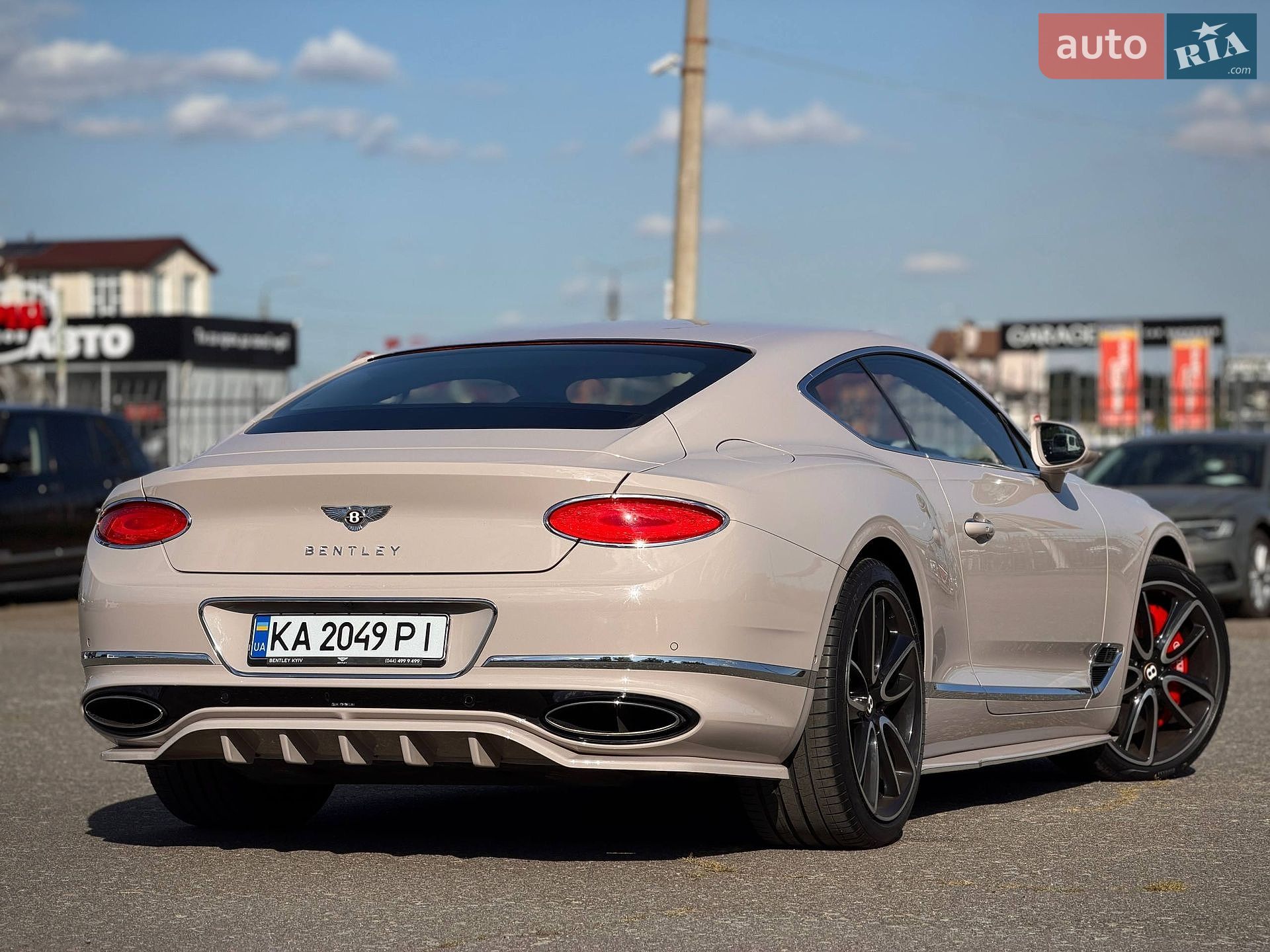 Bentley Continental GT 2019 VIN SCBCS13S5LC078144 фото оголошення 32 з 104