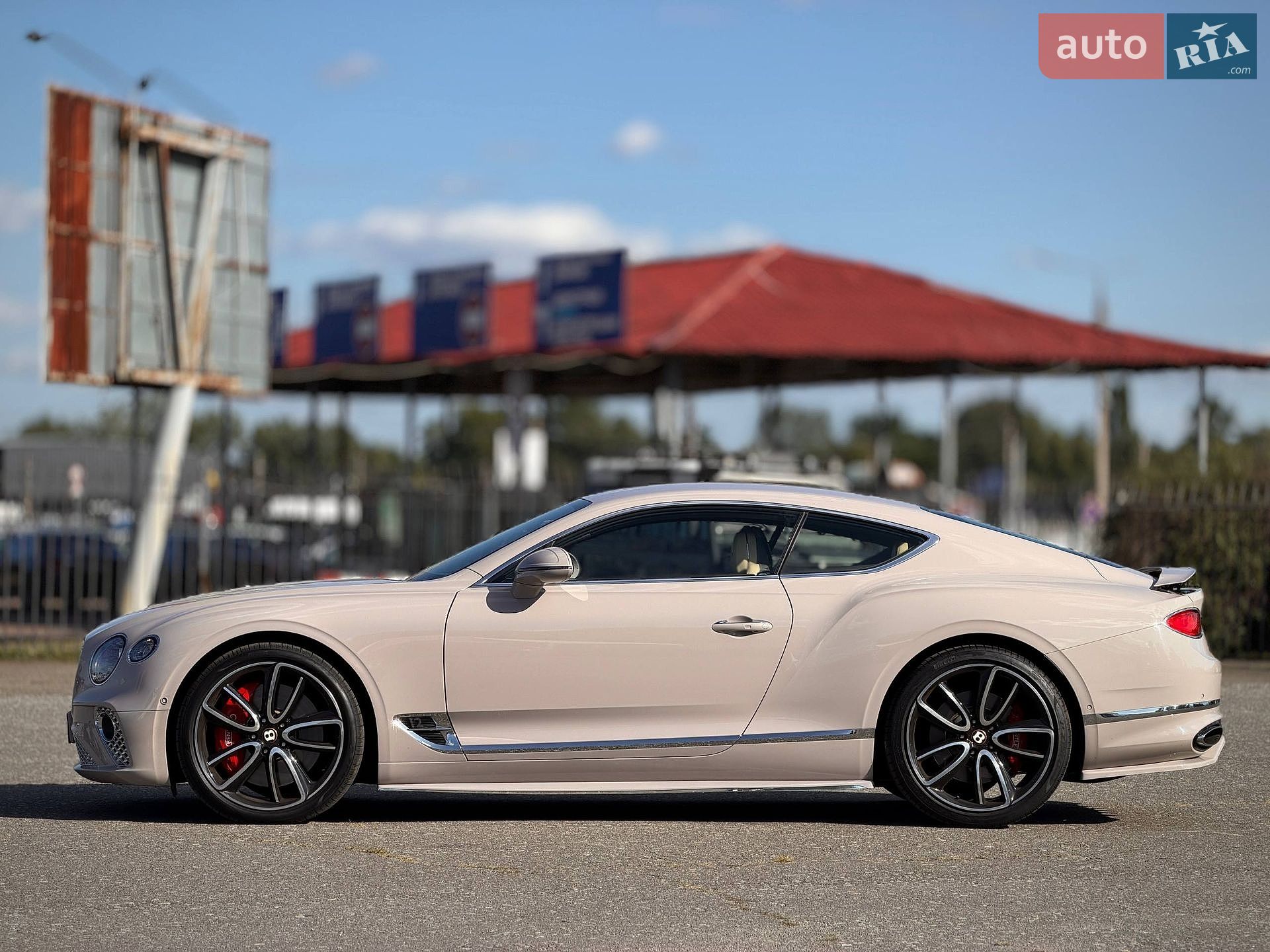 Bentley Continental GT 2019 VIN SCBCS13S5LC078144 фото оголошення 34 з 104