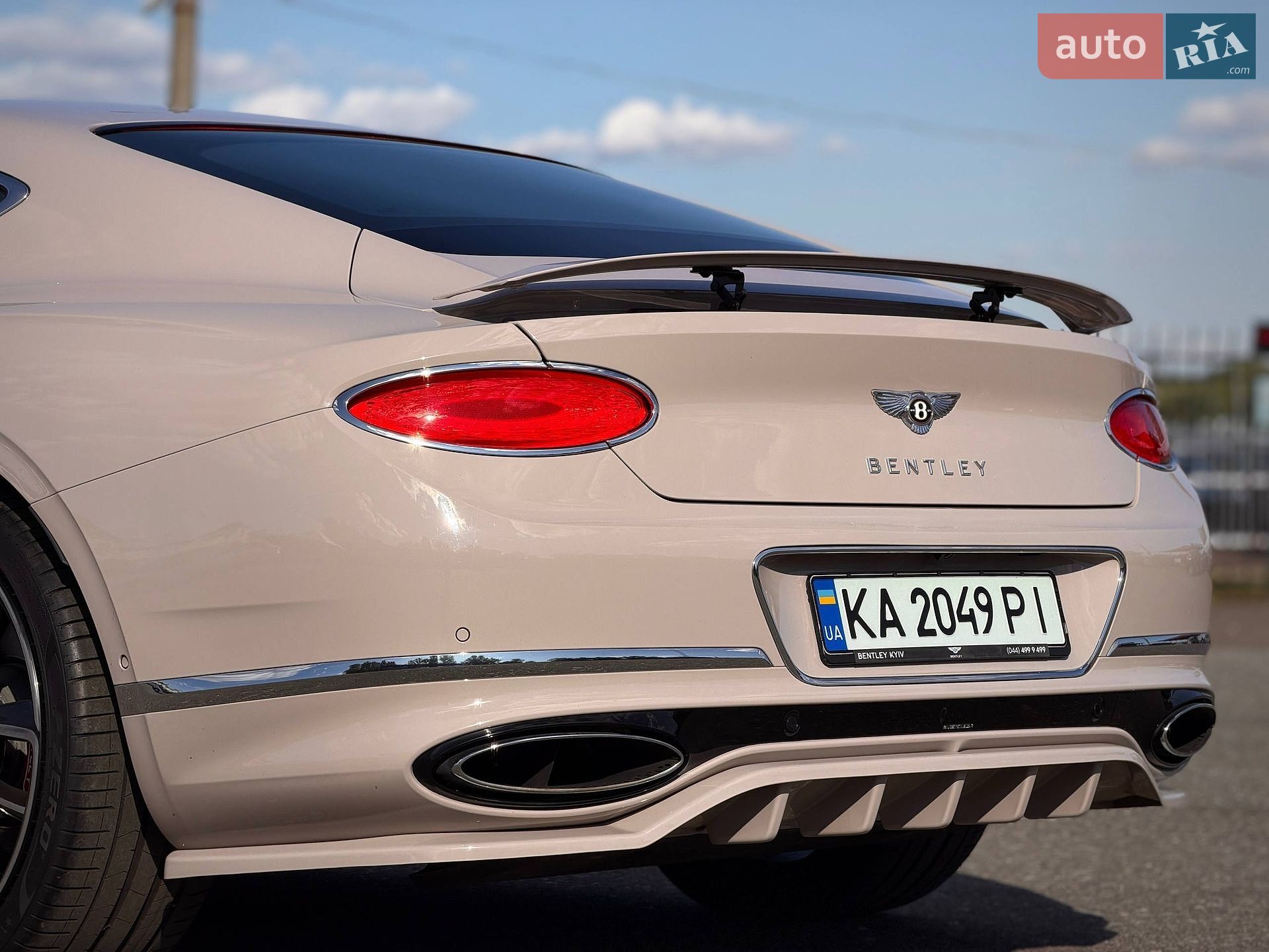 Bentley Continental GT 2019 VIN SCBCS13S5LC078144 фото оголошення 39 з 104