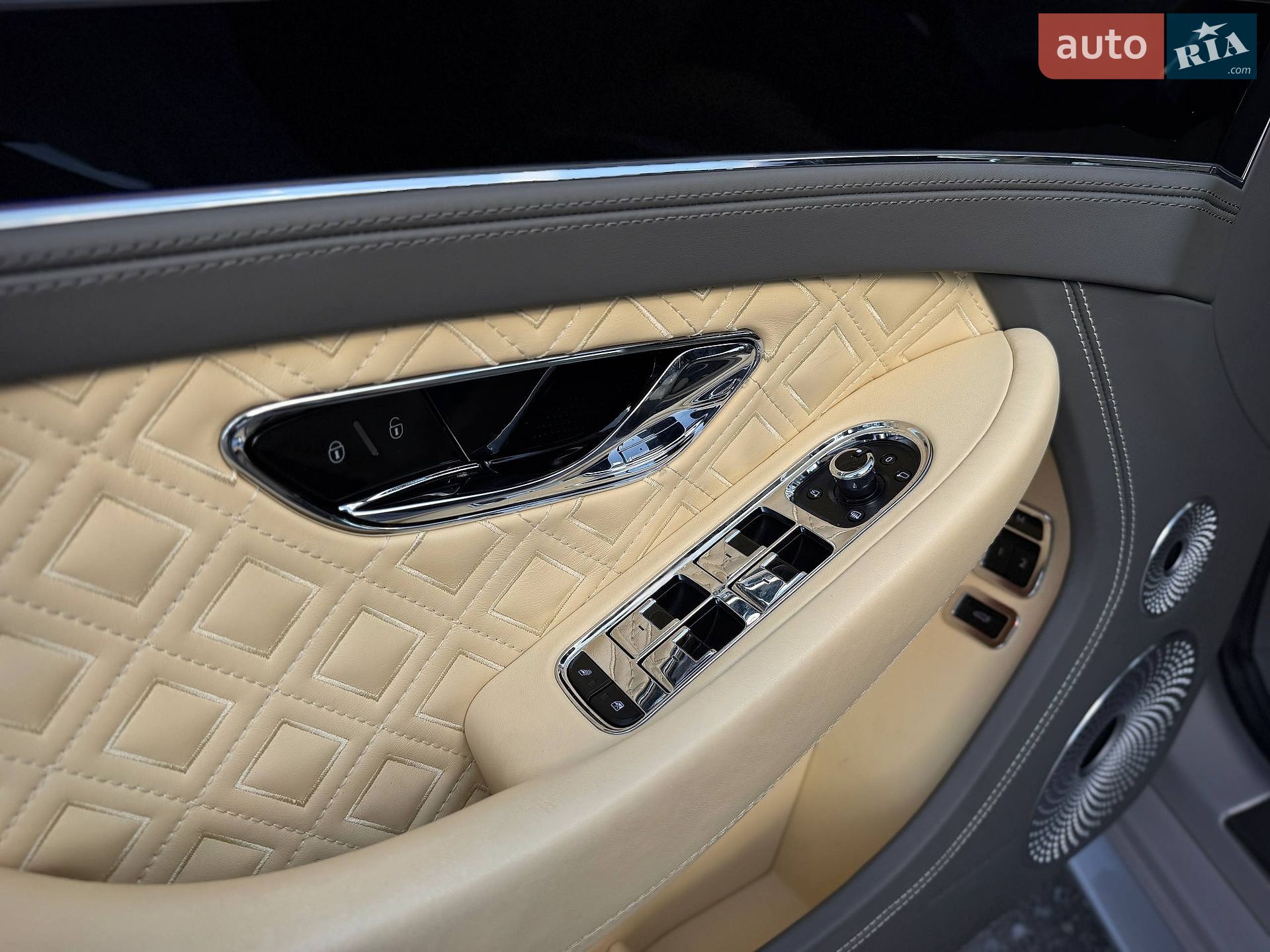 Bentley Continental GT 2019 VIN SCBCS13S5LC078144 фото оголошення 48 з 104