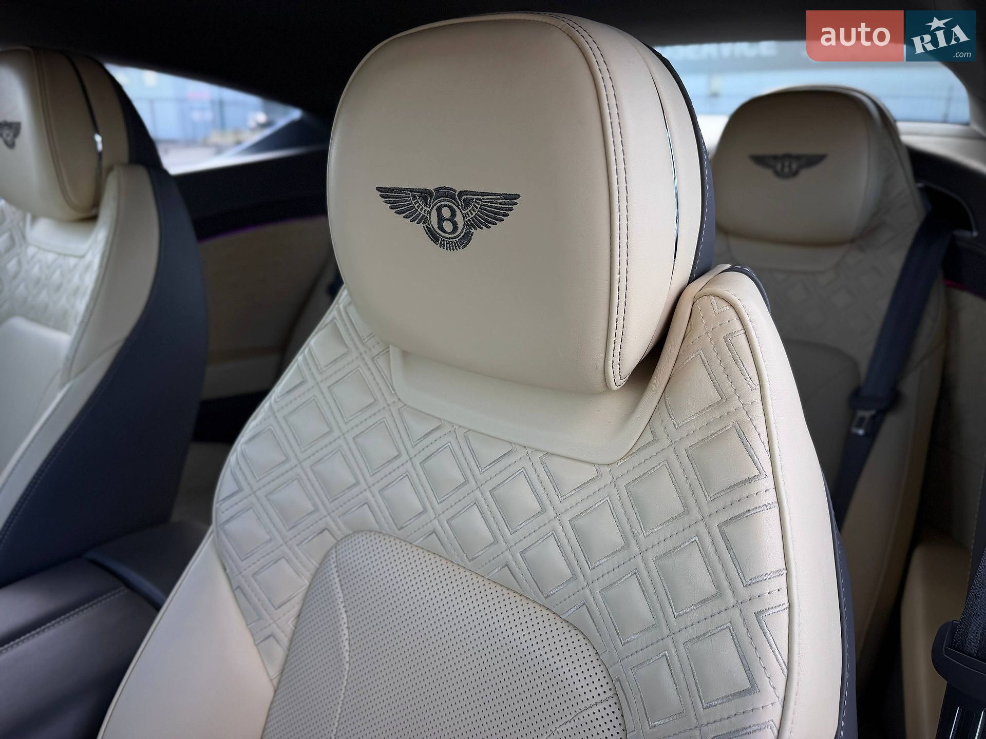 Bentley Continental GT 2019 VIN SCBCS13S5LC078144 фото оголошення 56 з 104