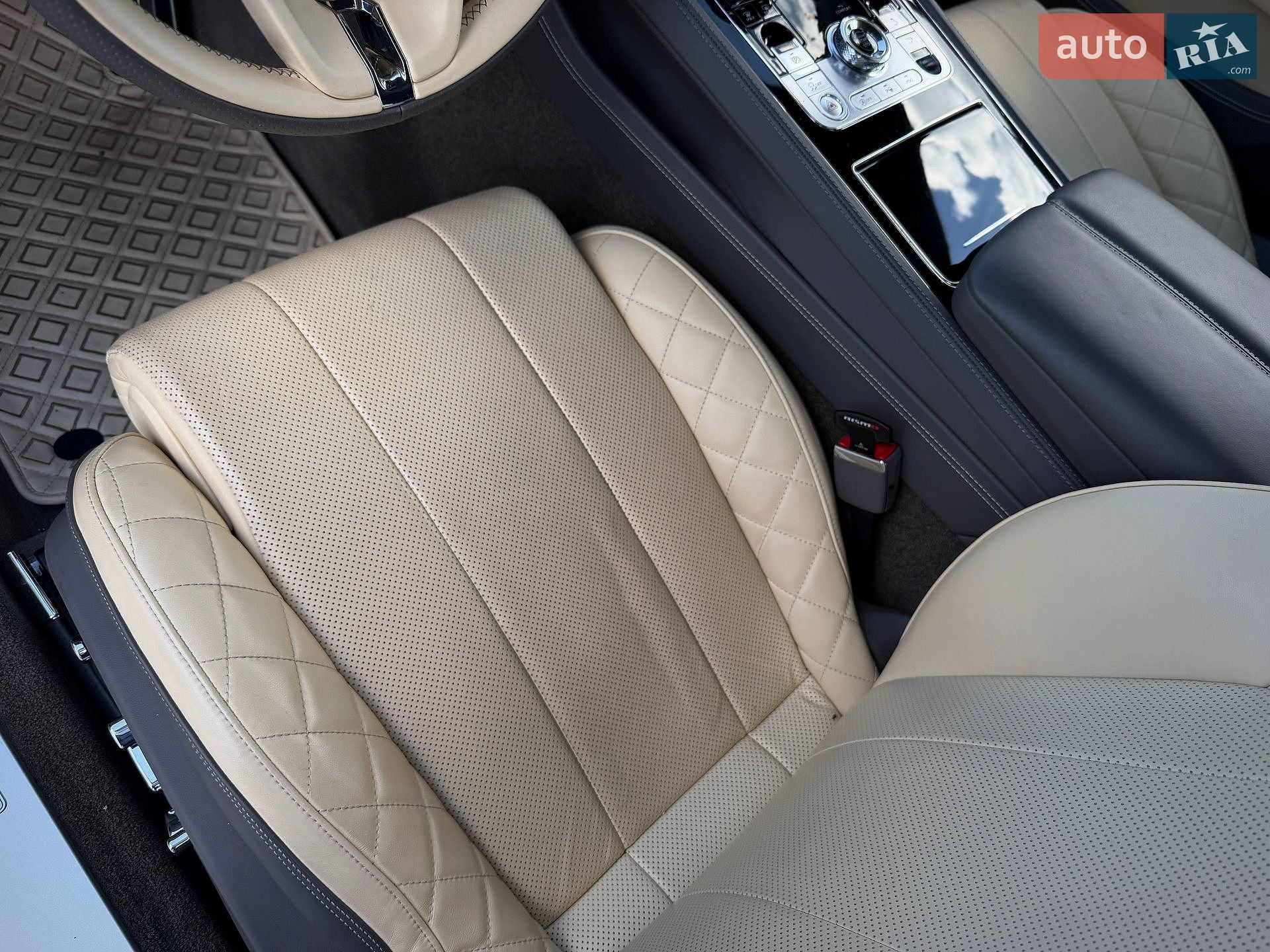 Bentley Continental GT 2019 VIN SCBCS13S5LC078144 фото оголошення 55 з 104