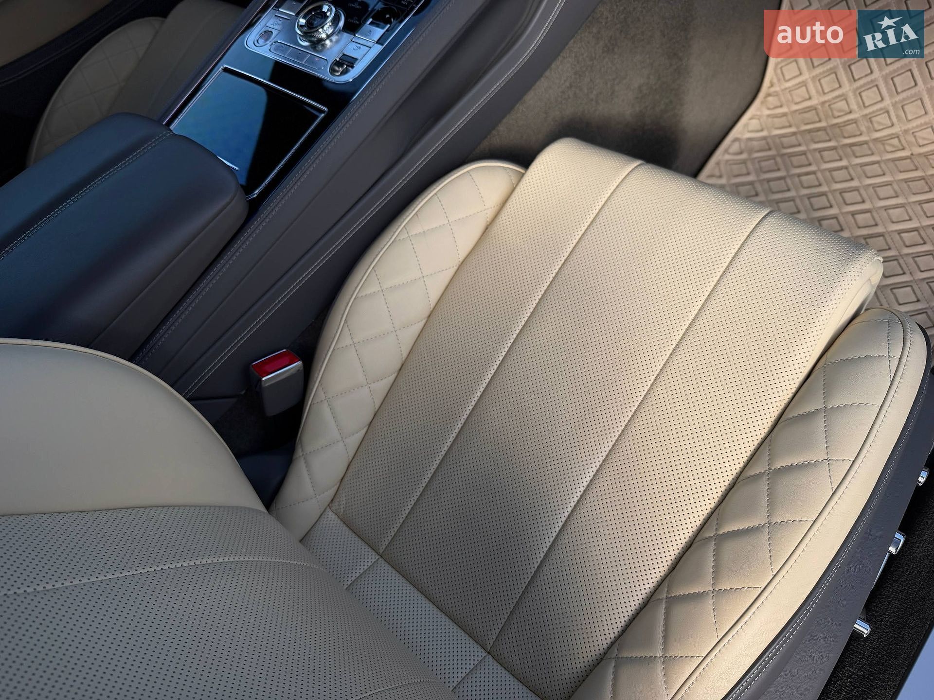 Bentley Continental GT 2019 VIN SCBCS13S5LC078144 фото оголошення 73 з 104