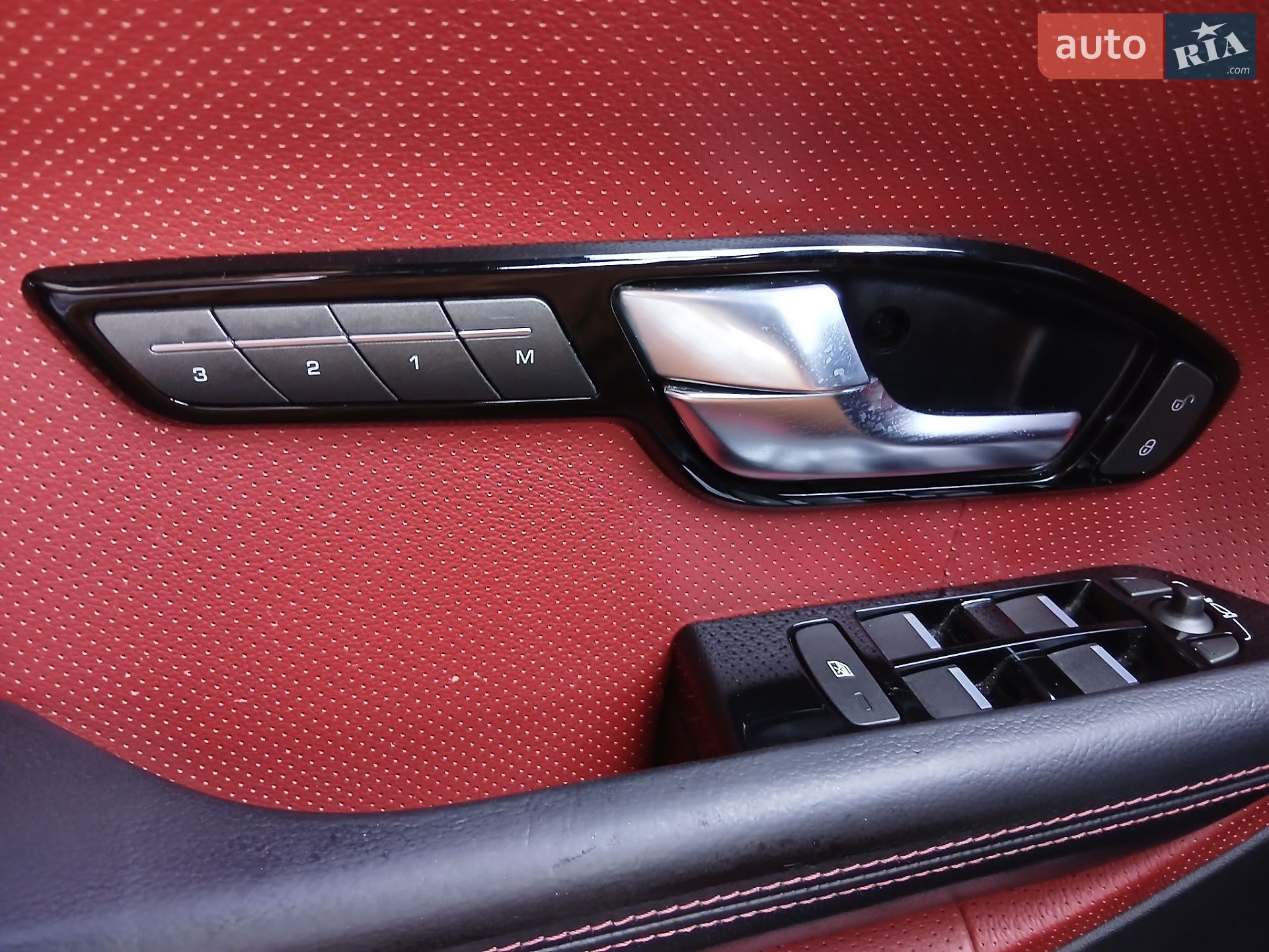 Land Rover Range Rover Evoque 2012 VIN SALVA2BGXCH649361 фото оголошення 11 з 33