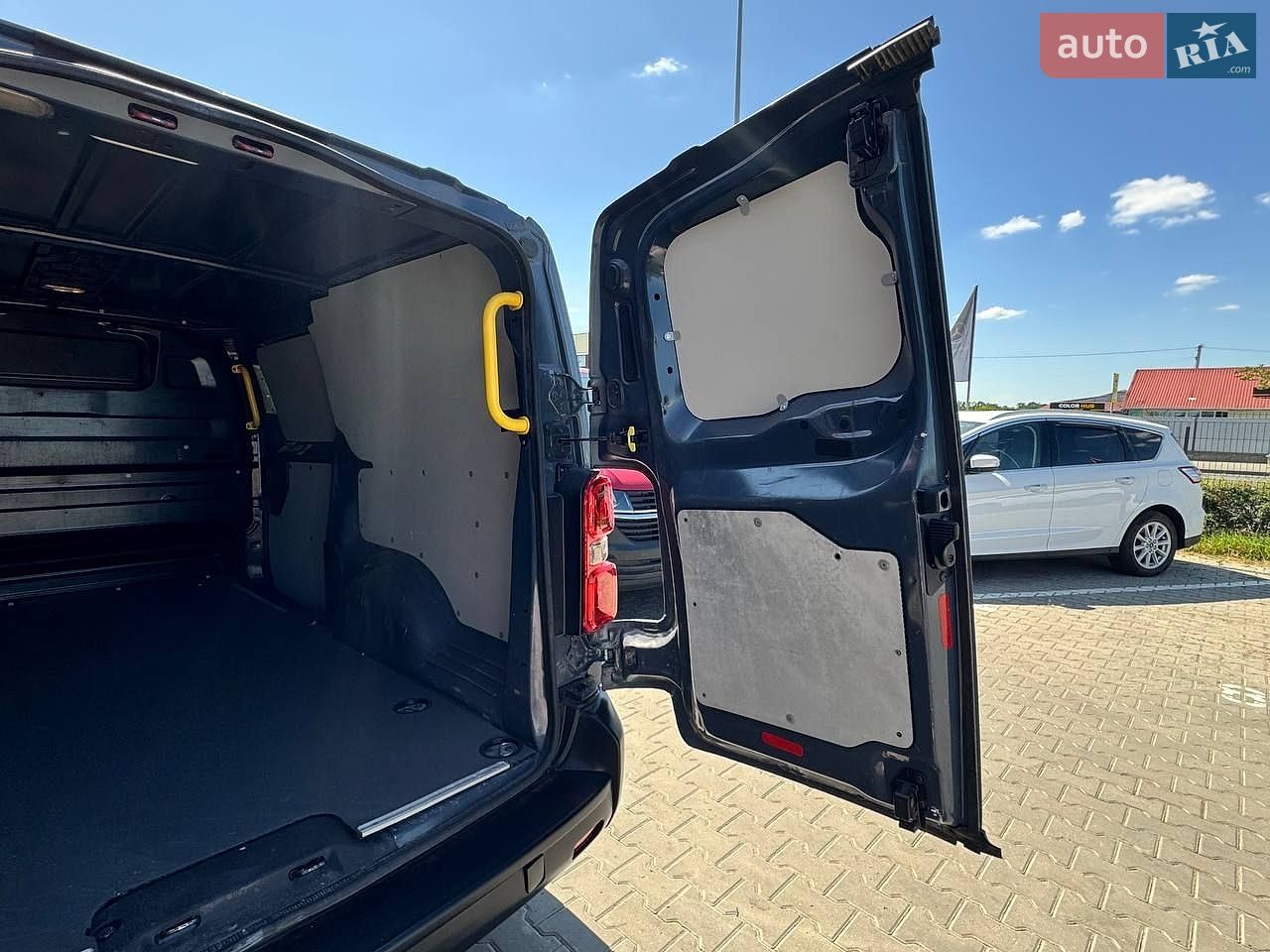 Opel Vivaro 2021 VIN VXEVBYHRKMZ088867 фото оголошення 40 з 43
