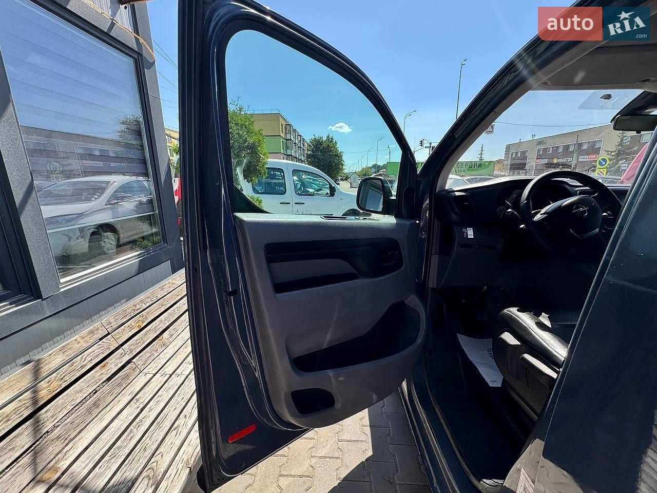 Opel Vivaro 2021 VIN VXEVBYHRKMZ088867 фото оголошення 22 з 43