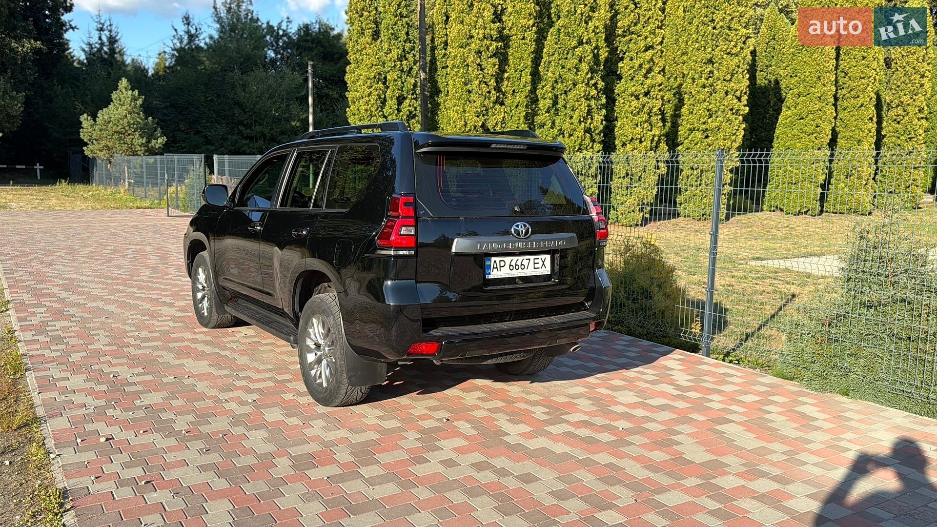 Toyota Land Cruiser Prado 2018 VIN JTEBR3FJ30K103378 фото оголошення 7 з 20