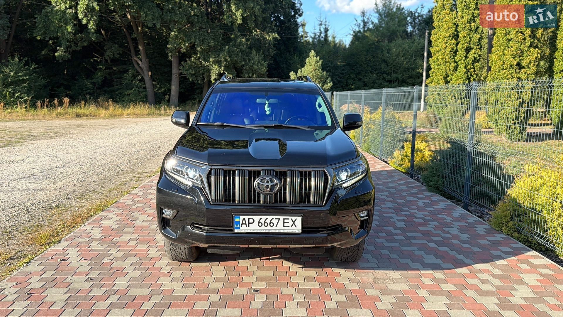 Toyota Land Cruiser Prado 2018 VIN JTEBR3FJ30K103378 фото оголошення 11 з 20