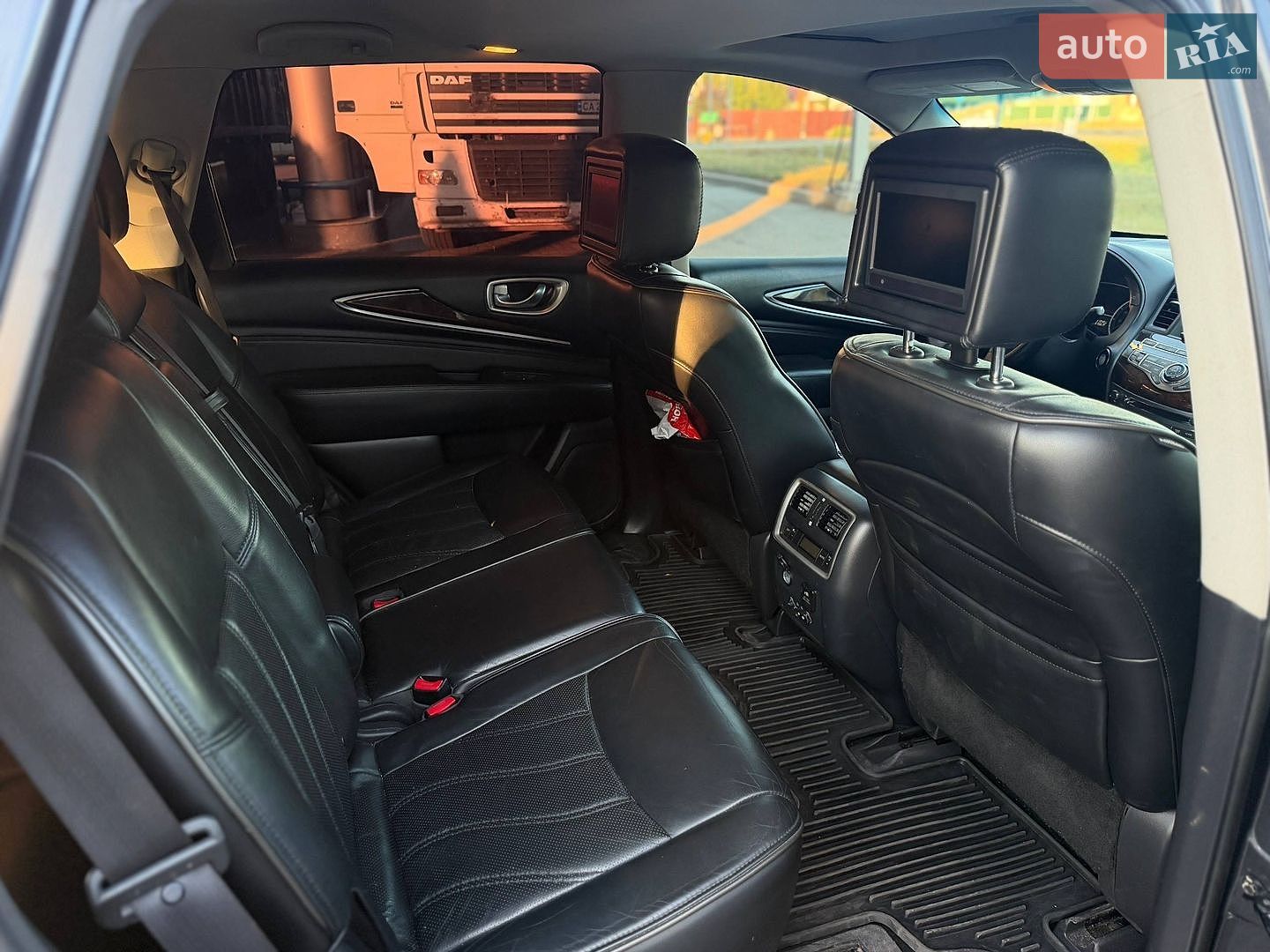 Infiniti JX35 2013 VIN 5N1AL0MM3DC335648 фото оголошення 3 з 24