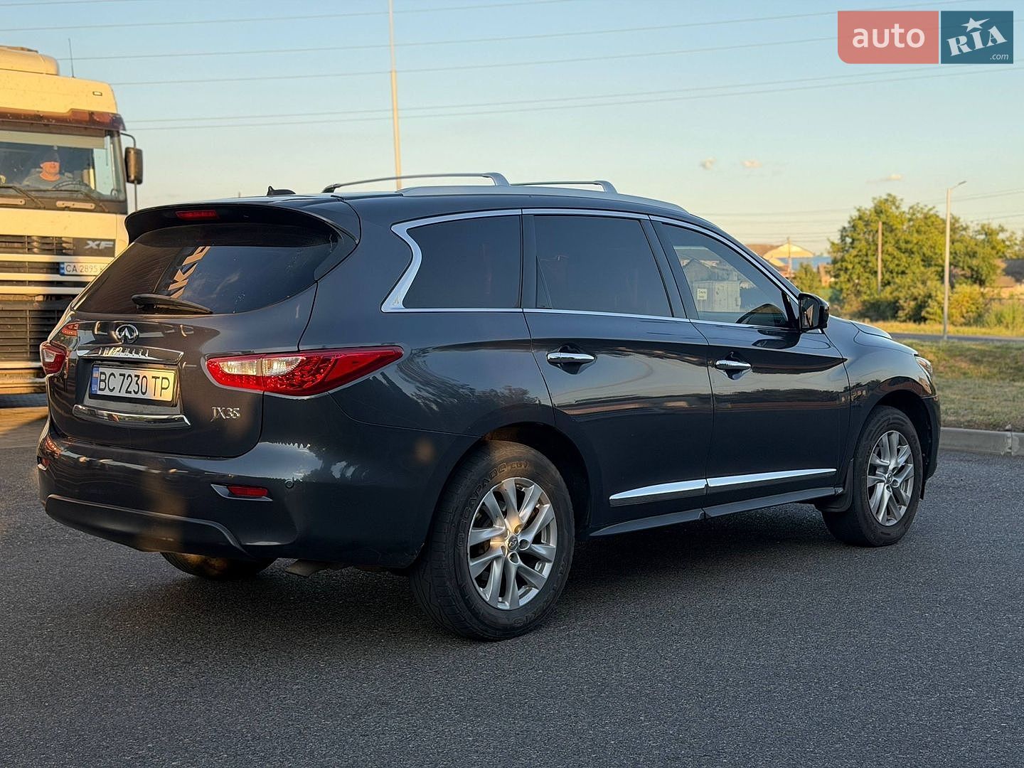 Infiniti JX35 2013 VIN 5N1AL0MM3DC335648 фото оголошення 15 з 24