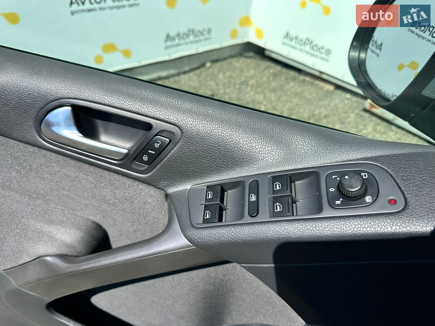 Volkswagen Tiguan 2009 VIN WVGZZZ5NZ9W101766 фото оголошення 37 з 69
