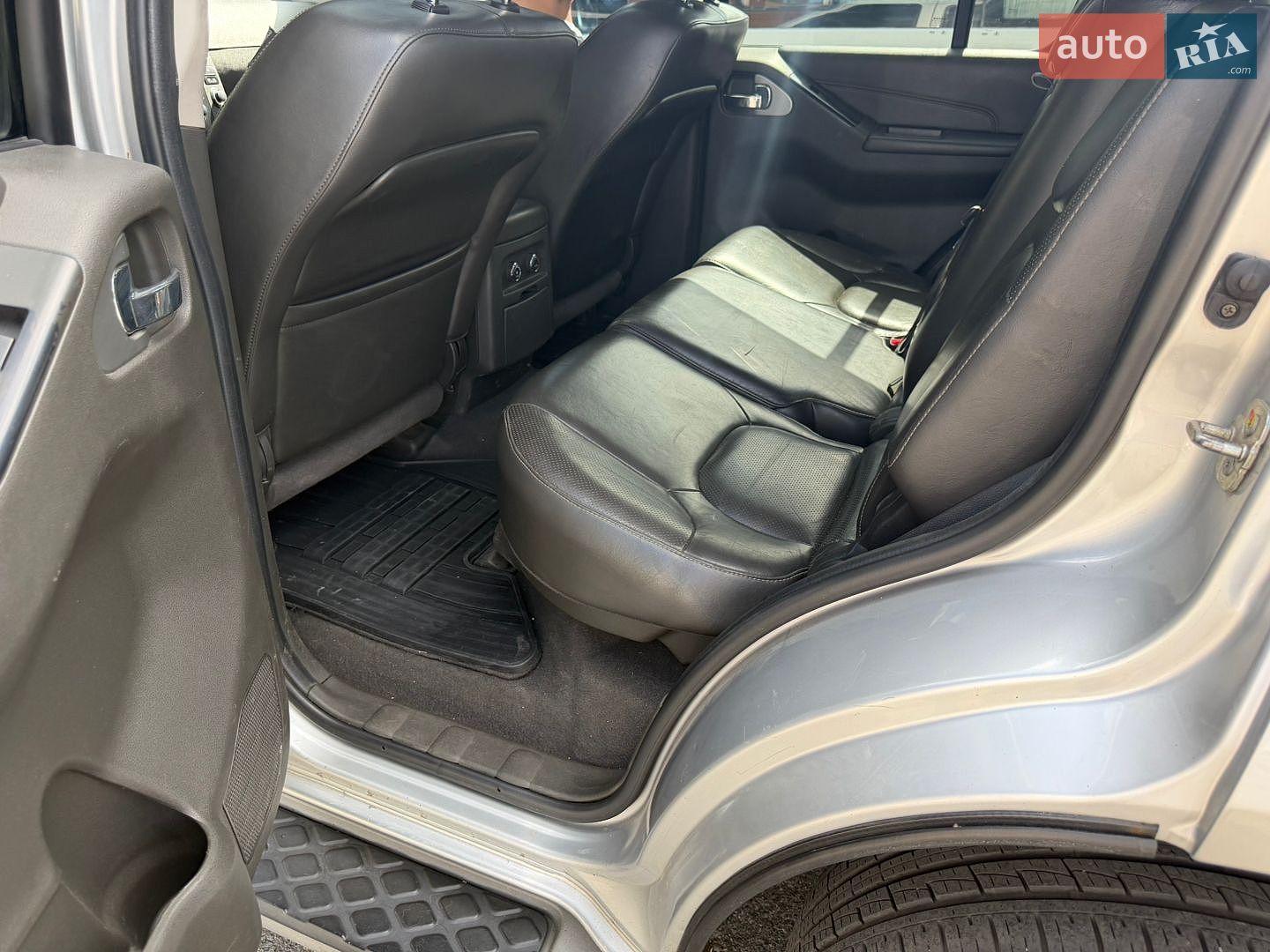 Nissan Pathfinder 2011 VIN VSKJVWR51U0427842 фото оголошення 36 з 49
