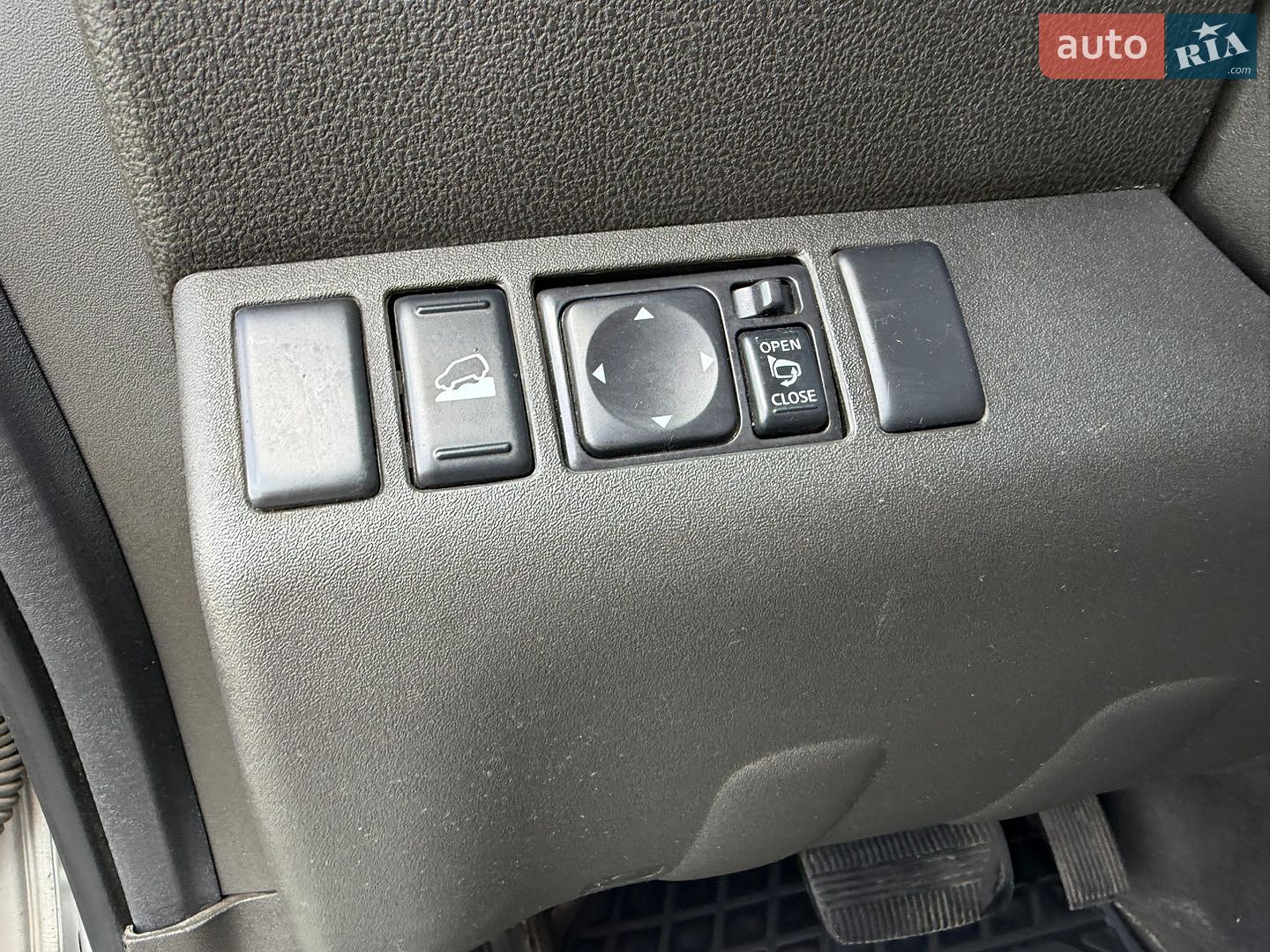 Nissan Pathfinder 2011 VIN VSKJVWR51U0427842 фото оголошення 28 з 49