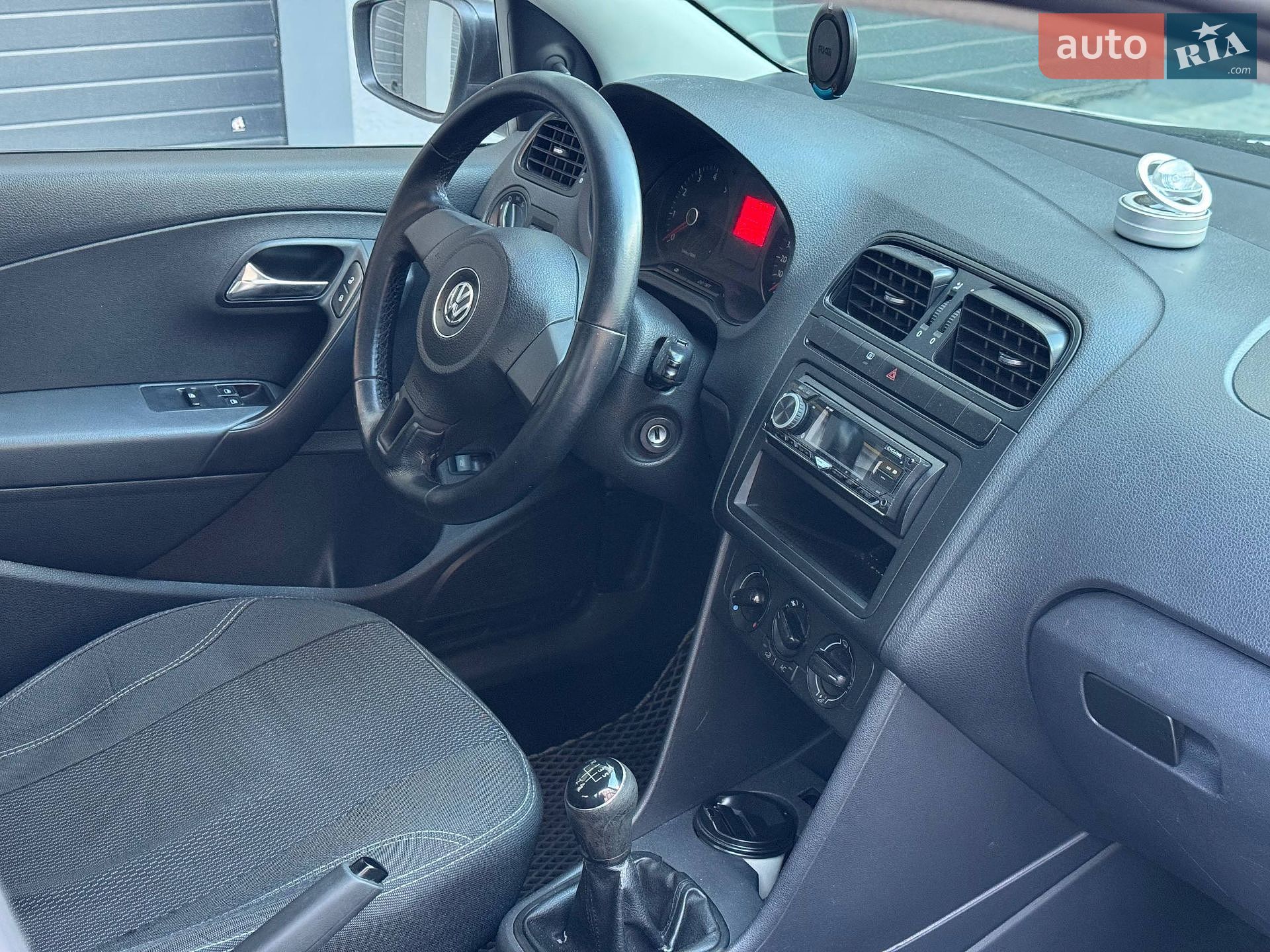 Volkswagen Polo 2013 VIN XW8ZZZ61ZDG050316 фото оголошення 7 з 14