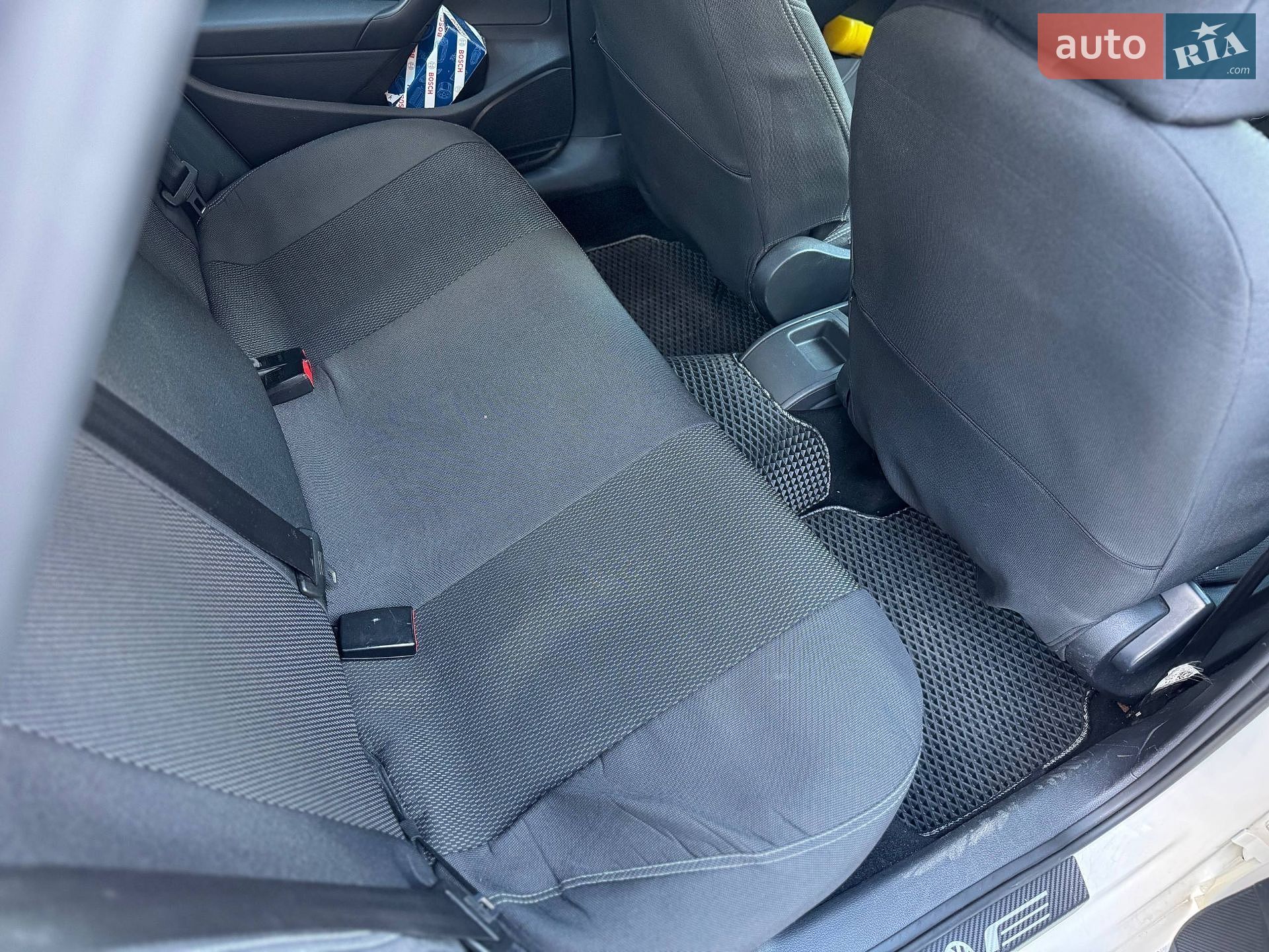 Volkswagen Polo 2013 VIN XW8ZZZ61ZDG050316 фото оголошення 8 з 14