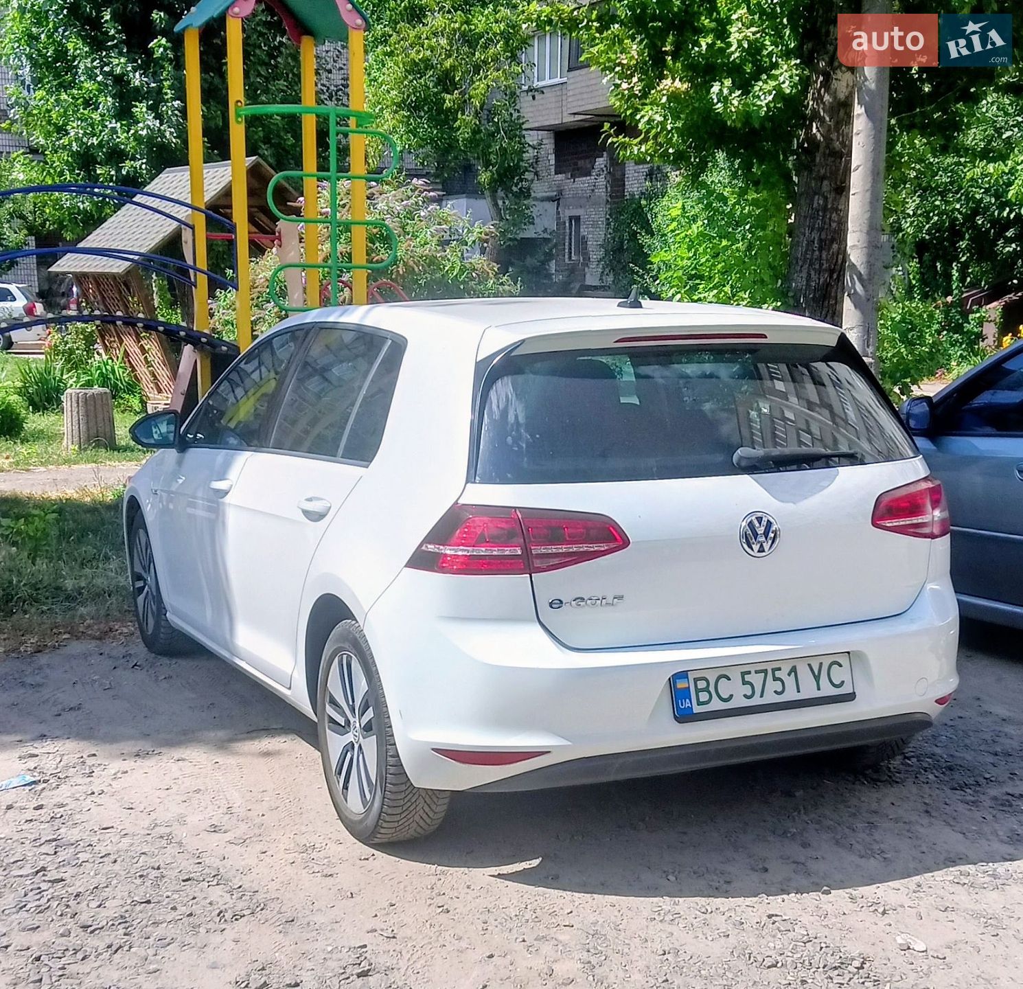 Volkswagen e-Golf 2014 VIN WVWZZZAUZFW901582 фото оголошення 5 з 12
