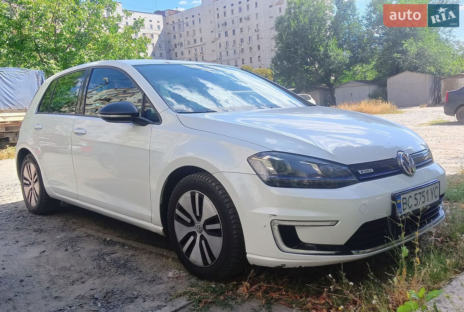 Volkswagen e-Golf 2014 VIN WVWZZZAUZFW901582 фото оголошення 3 з 12