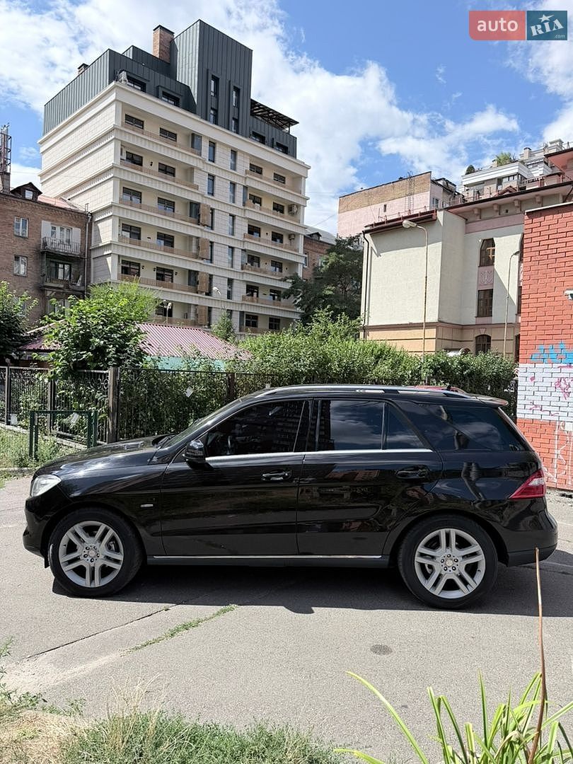 Mercedes-Benz M-Class 2013 VIN WDC1660241A085966 фото оголошення 5 з 13
