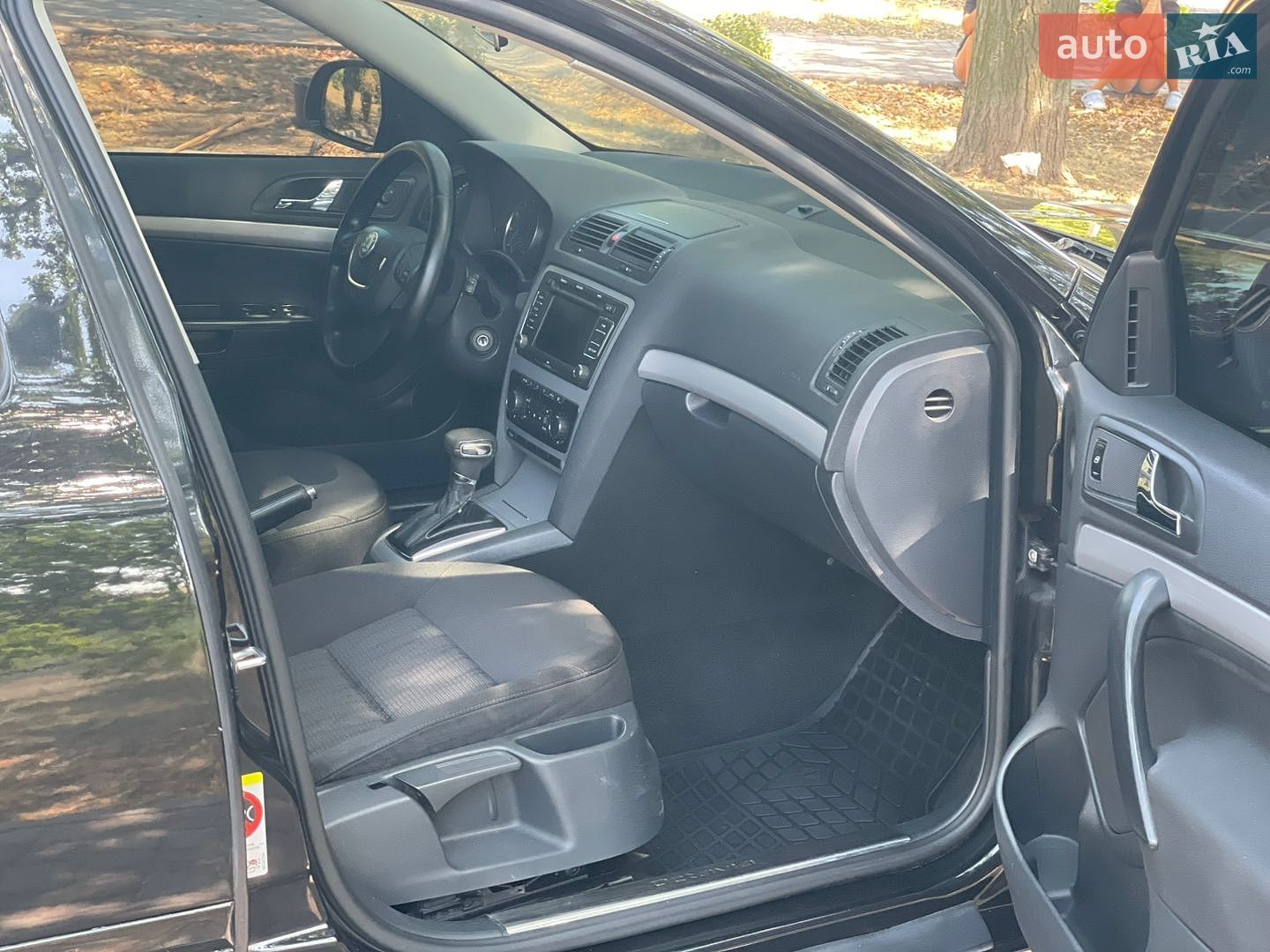 Skoda Octavia 2012 VIN Y6UBK41Z5CB156549 фото оголошення 11 з 18