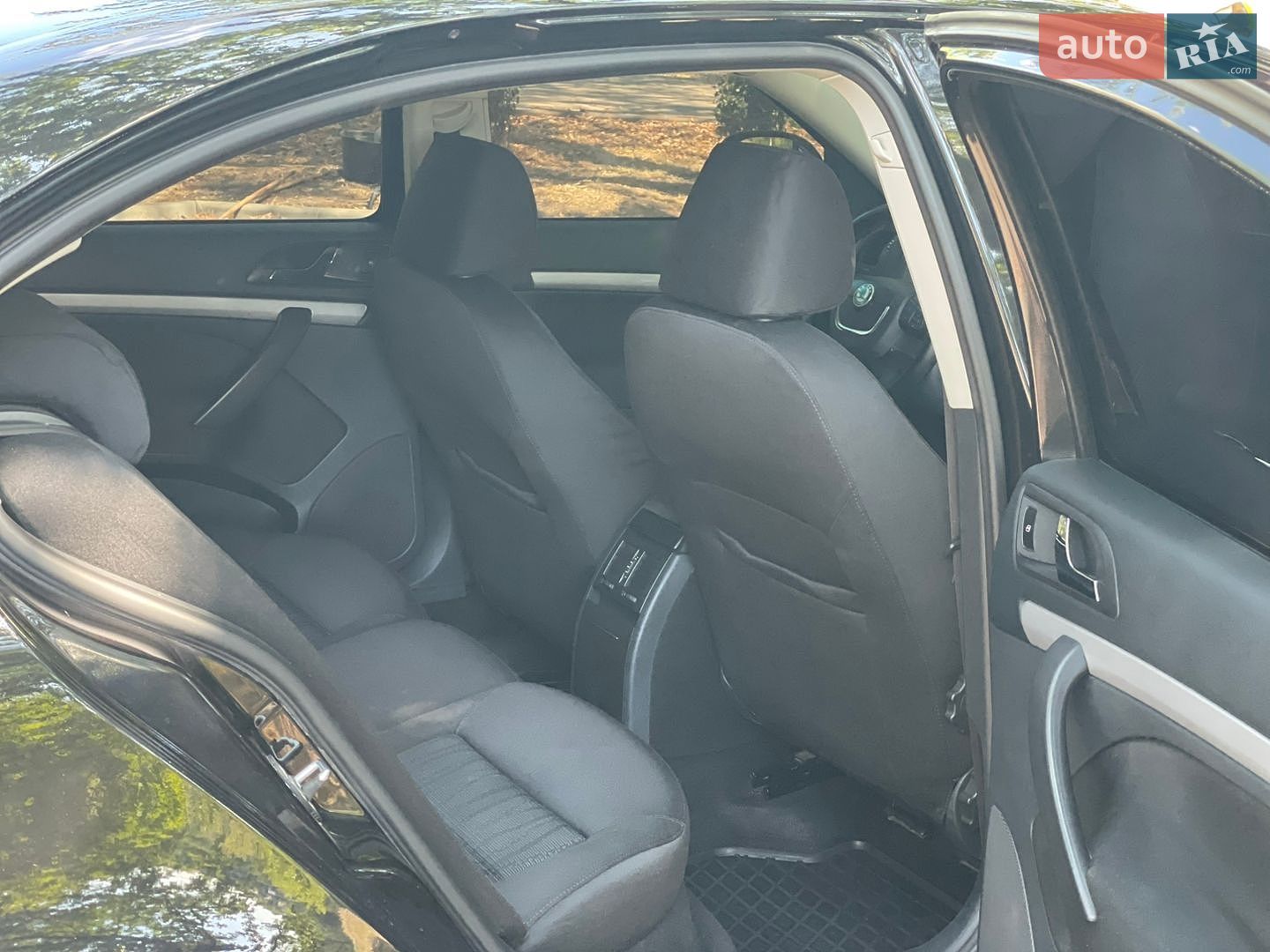 Skoda Octavia 2012 VIN Y6UBK41Z5CB156549 фото оголошення 12 з 18