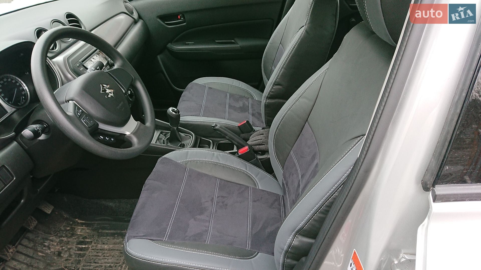 Suzuki Vitara 2019 VIN TSMLYD01S00693777 фото оголошення 18 з 23