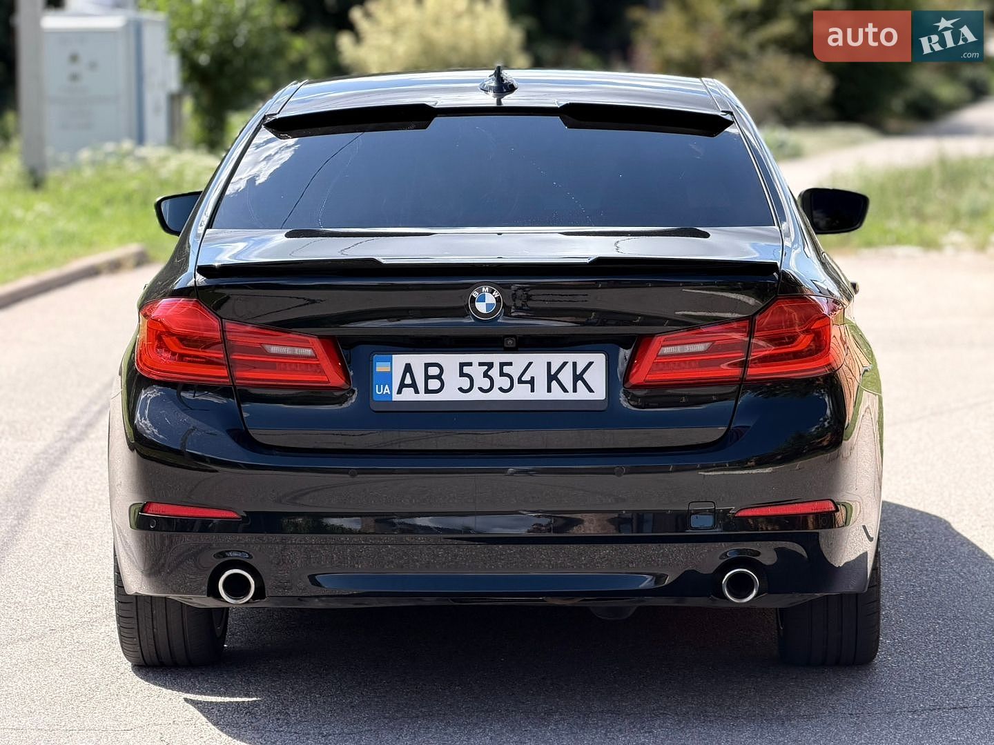 BMW 5 Series 2017 VIN WBAJC310X0B052457 фото оголошення 8 з 18