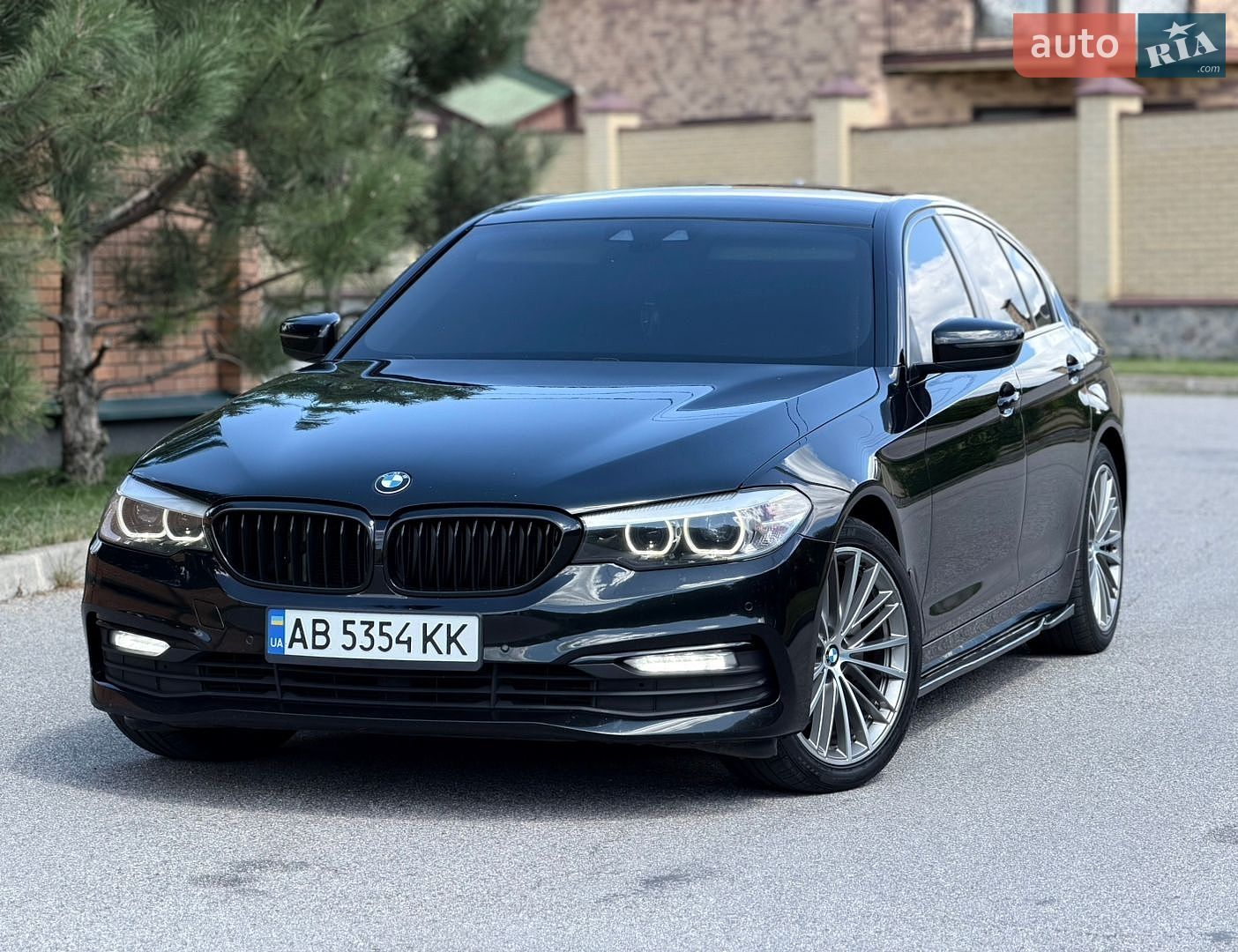 BMW 5 Series 2017 VIN WBAJC310X0B052457 фото оголошення 7 з 18