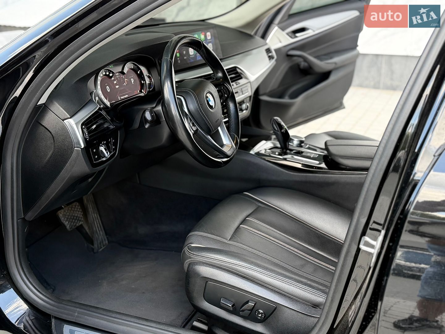 BMW 5 Series 2017 VIN WBAJC310X0B052457 фото оголошення 17 з 18