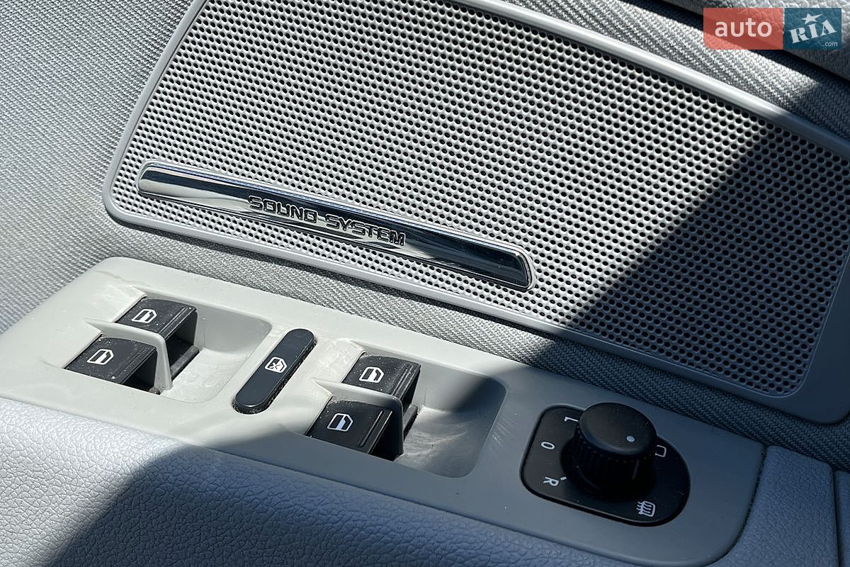 Skoda Superb 2011 VIN TMBLE93T4B9067269 фото оголошення 10 з 20