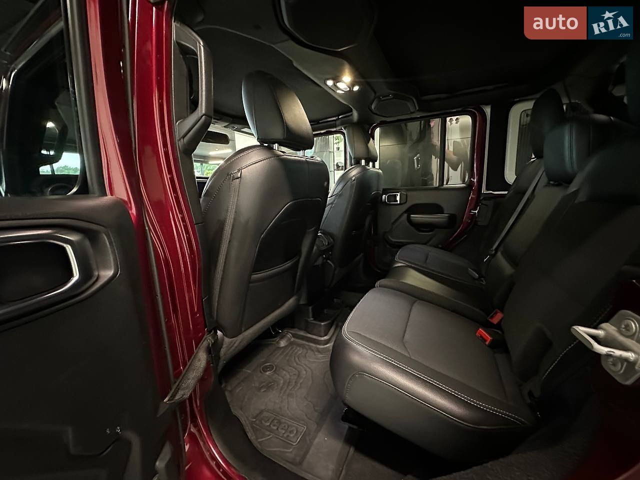 Jeep Wrangler 2021 VIN 1C4HJXDG6MW627529 фото оголошення 25 з 33