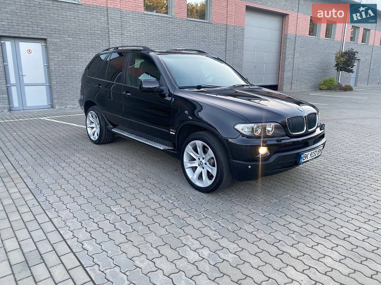 BMW X5 2006 VIN WBAFB71000LX50232 фото оголошення 2 з 37