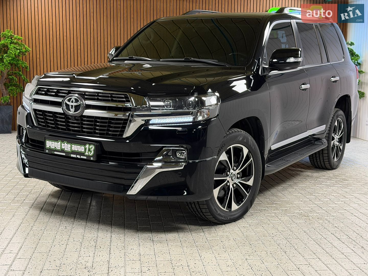 Toyota Land Cruiser 2020 VIN JTMCV05J504317250 фото оголошення 4 з 57