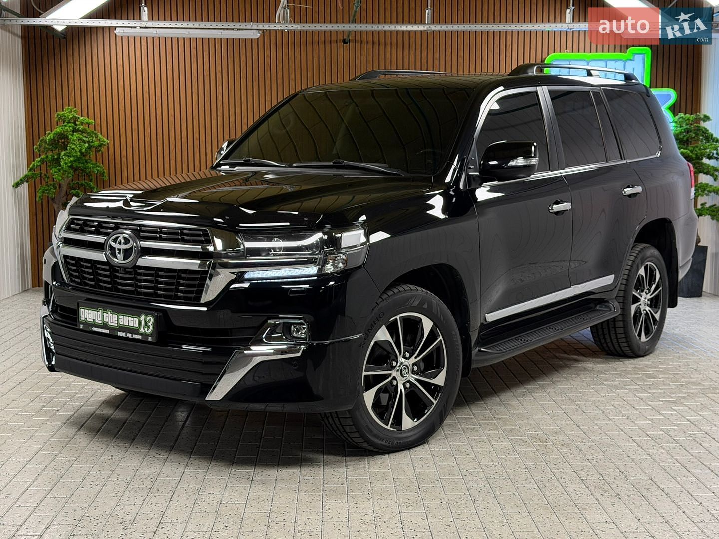 Toyota Land Cruiser 2020 VIN JTMCV05J504317250 фото оголошення 6 з 57