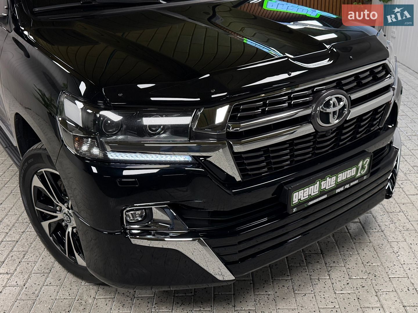 Toyota Land Cruiser 2020 VIN JTMCV05J504317250 фото оголошення 10 з 57