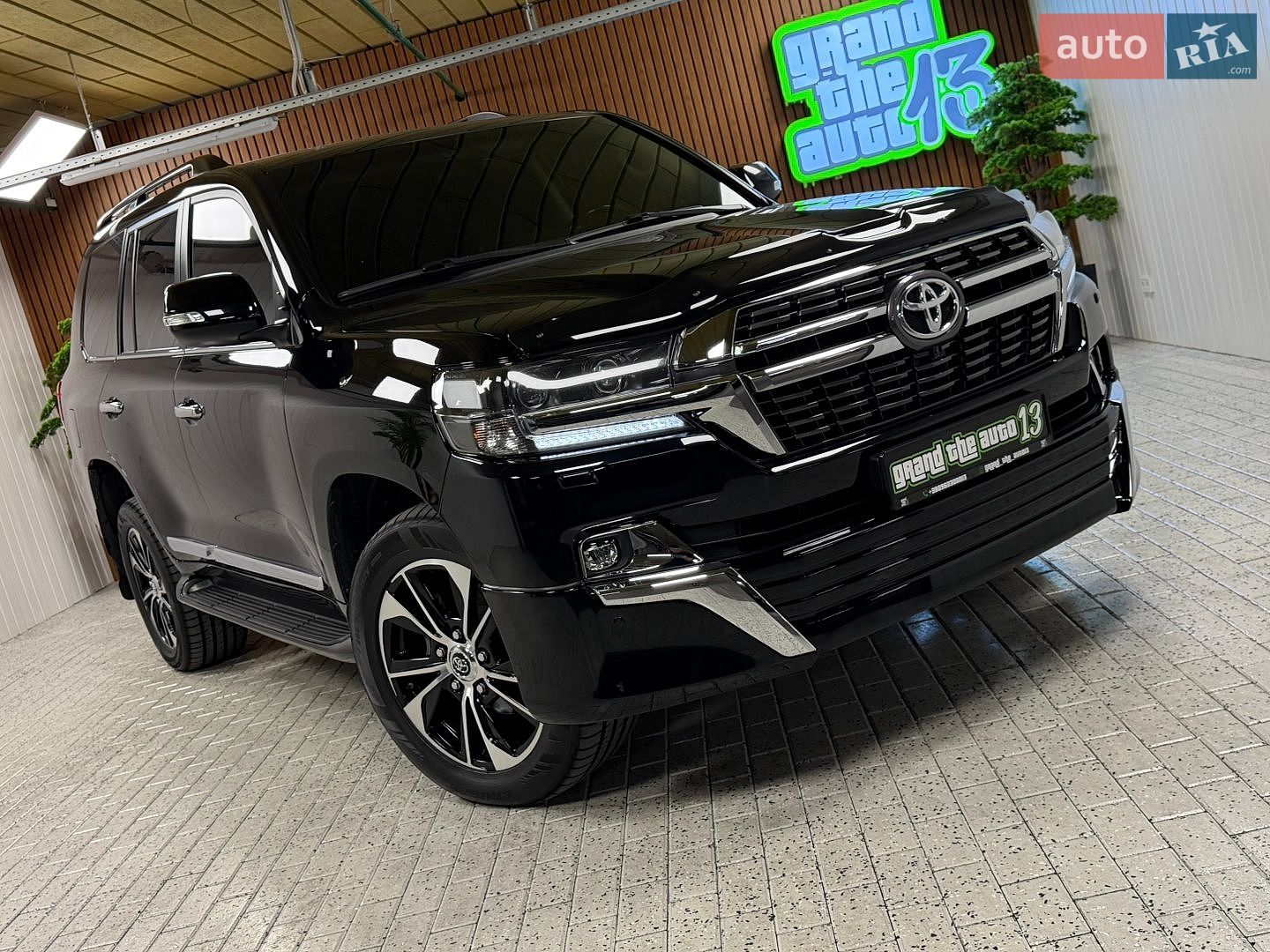 Toyota Land Cruiser 2020 VIN JTMCV05J504317250 фото оголошення 8 з 57