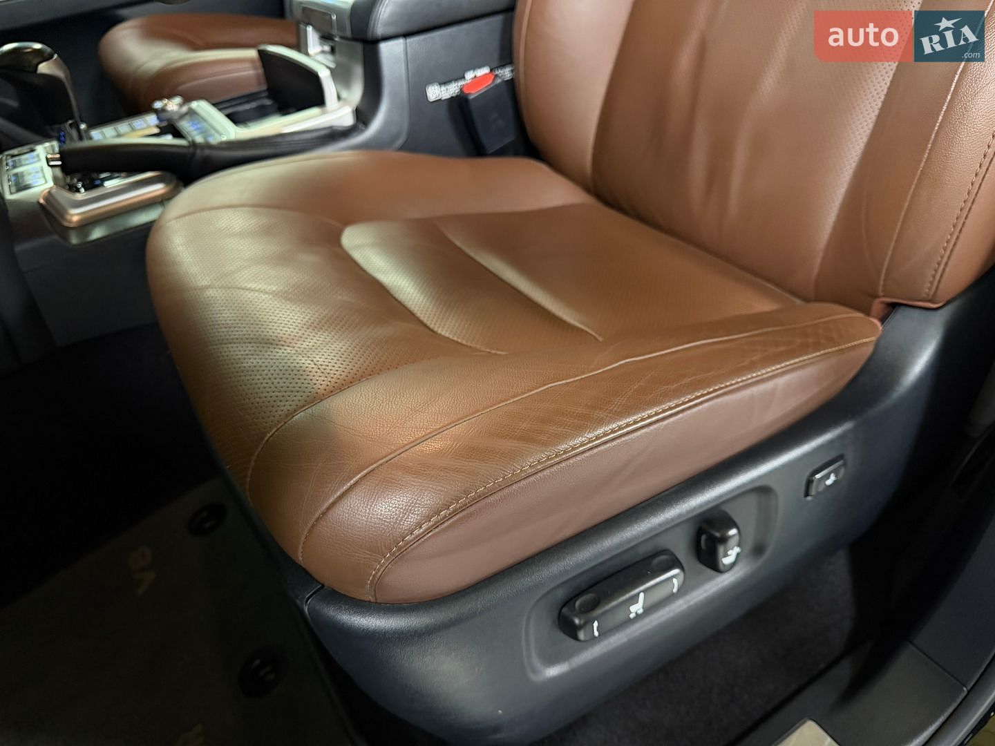 Toyota Land Cruiser 2020 VIN JTMCV05J504317250 фото оголошення 20 з 57