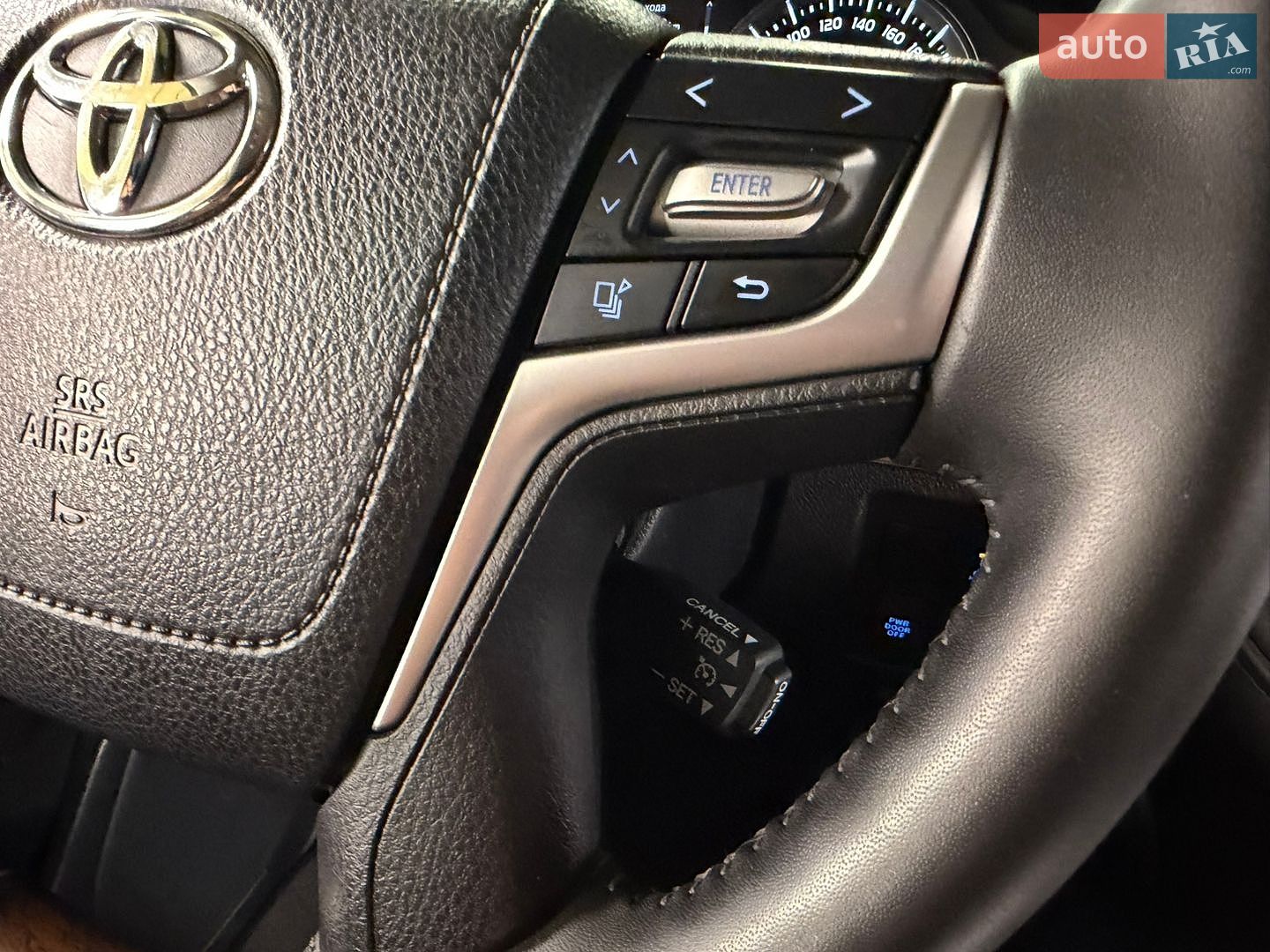 Toyota Land Cruiser 2020 VIN JTMCV05J504317250 фото оголошення 28 з 57