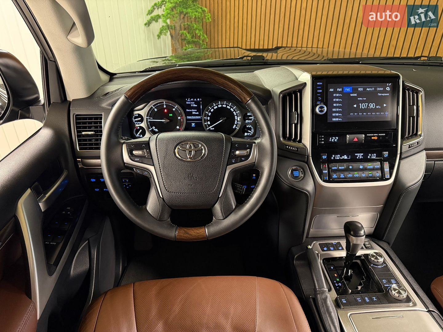 Toyota Land Cruiser 2020 VIN JTMCV05J504317250 фото оголошення 29 з 57