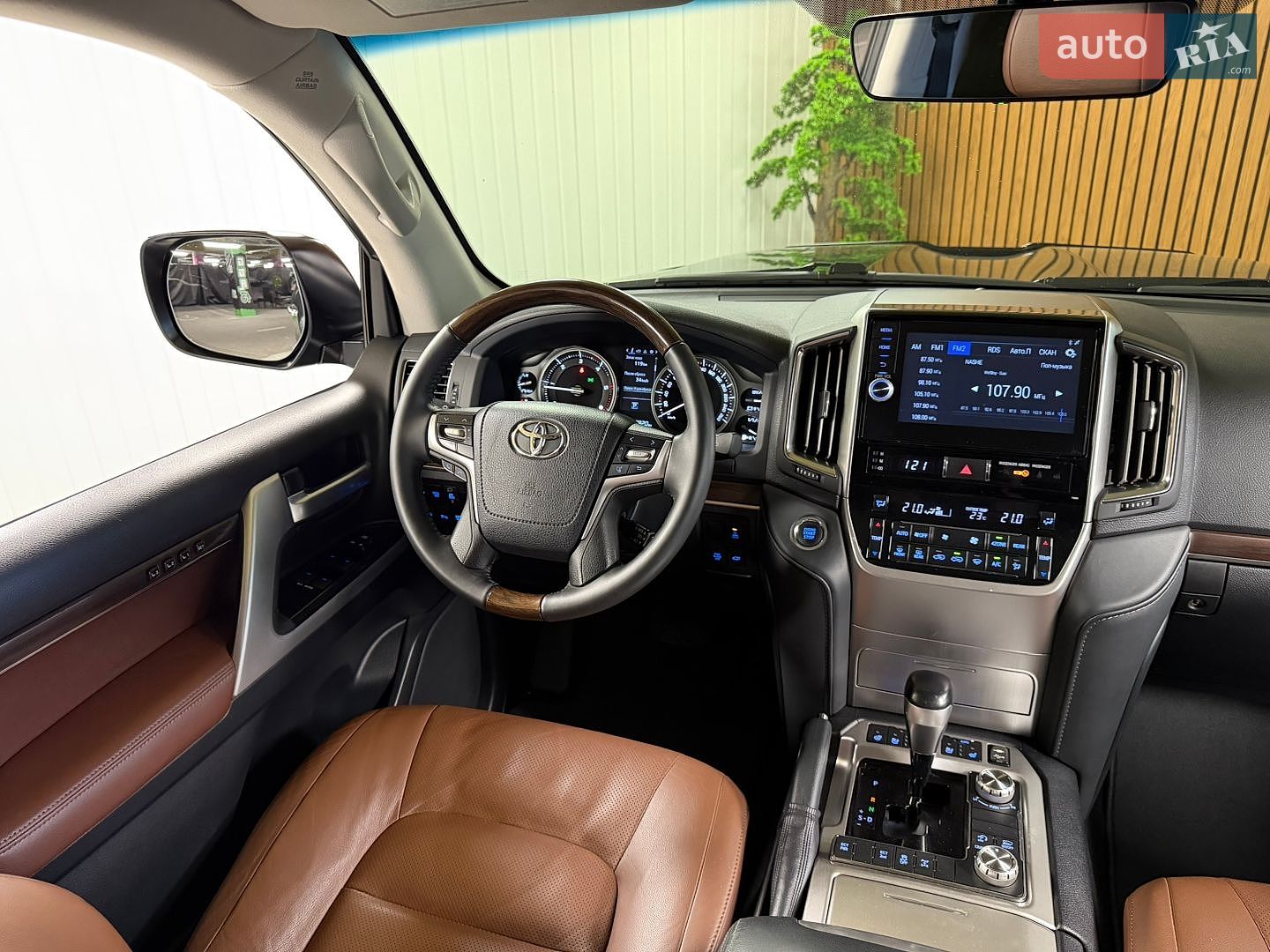 Toyota Land Cruiser 2020 VIN JTMCV05J504317250 фото оголошення 36 з 57