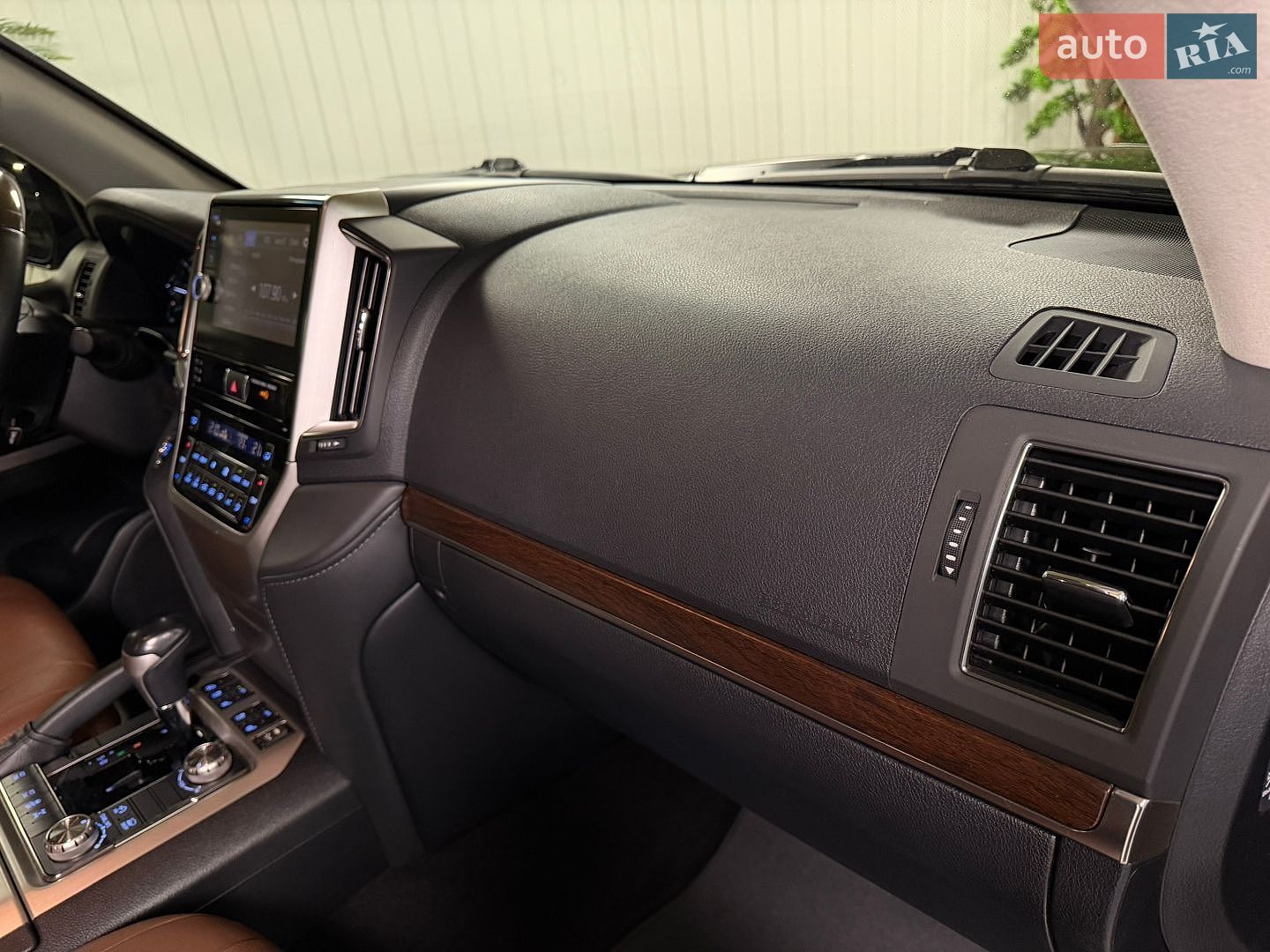 Toyota Land Cruiser 2020 VIN JTMCV05J504317250 фото оголошення 38 з 57
