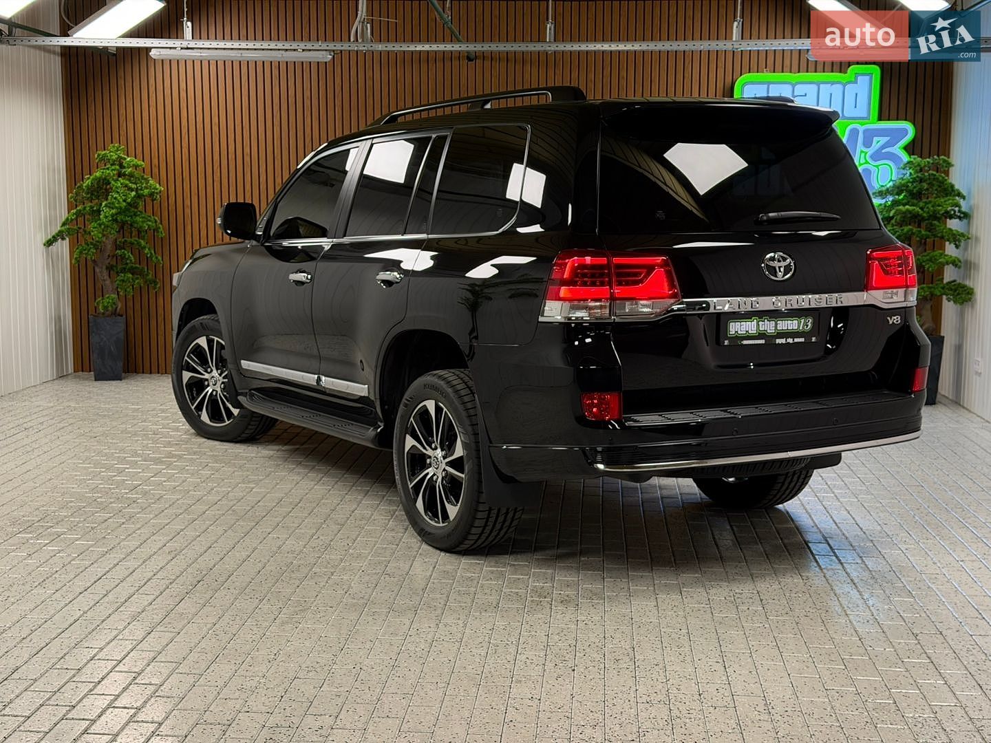 Toyota Land Cruiser 2020 VIN JTMCV05J504317250 фото оголошення 47 з 57
