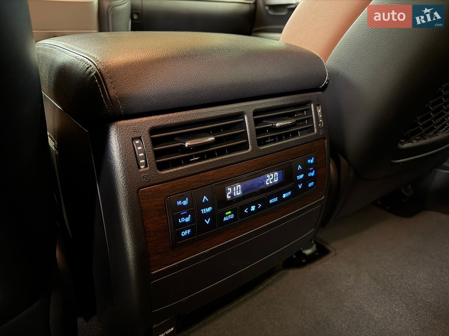Toyota Land Cruiser 2020 VIN JTMCV05J504317250 фото оголошення 45 з 57